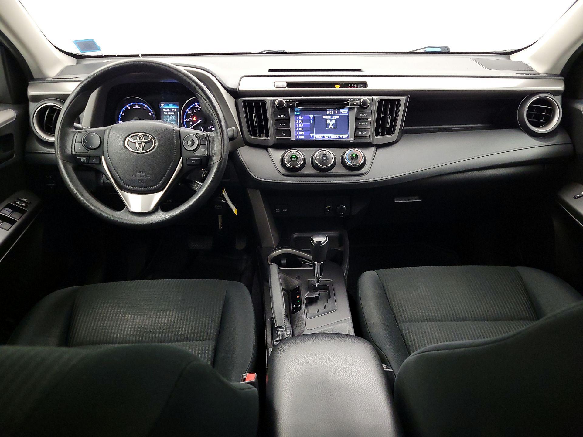 Thumbnail: 2017 Toyota RAV4 - 9