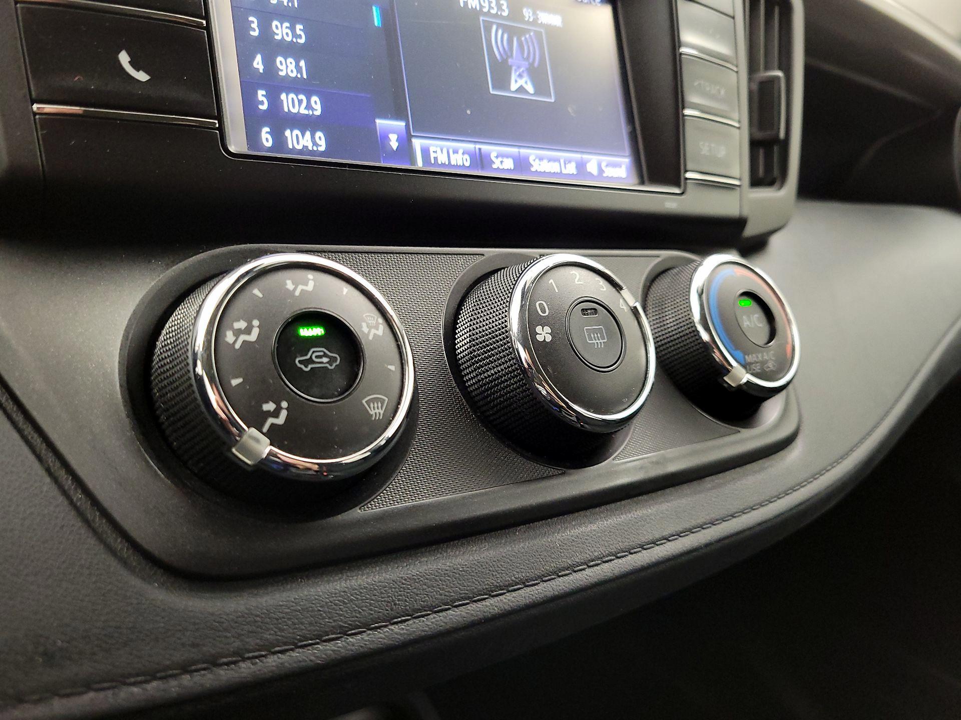 Thumbnail: 2017 Toyota RAV4 - 16