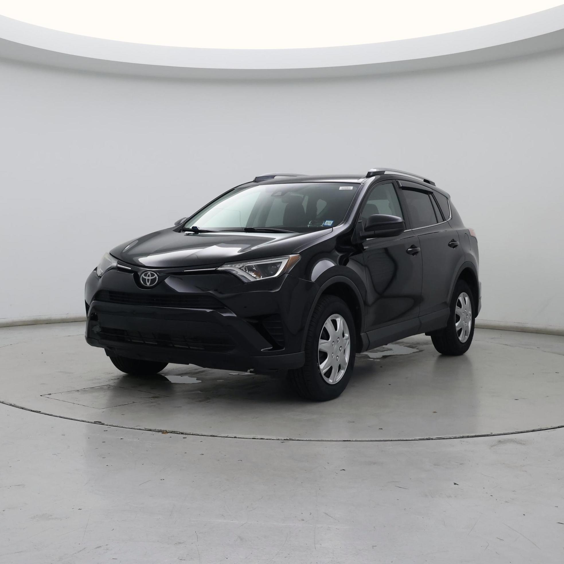 Thumbnail: 2017 Toyota RAV4 - 4