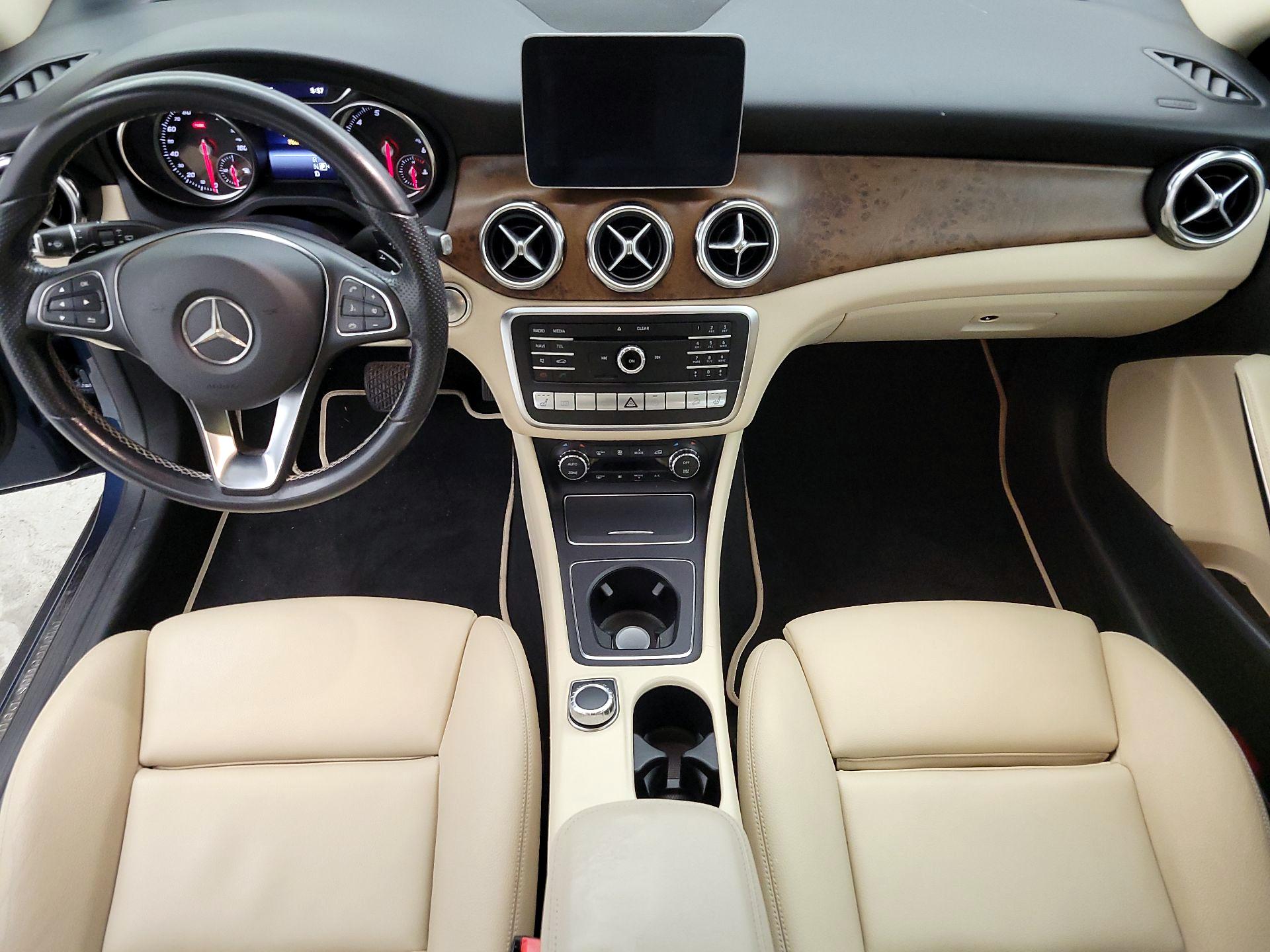 Thumbnail: 2019 Mercedes-Benz GLA - 9
