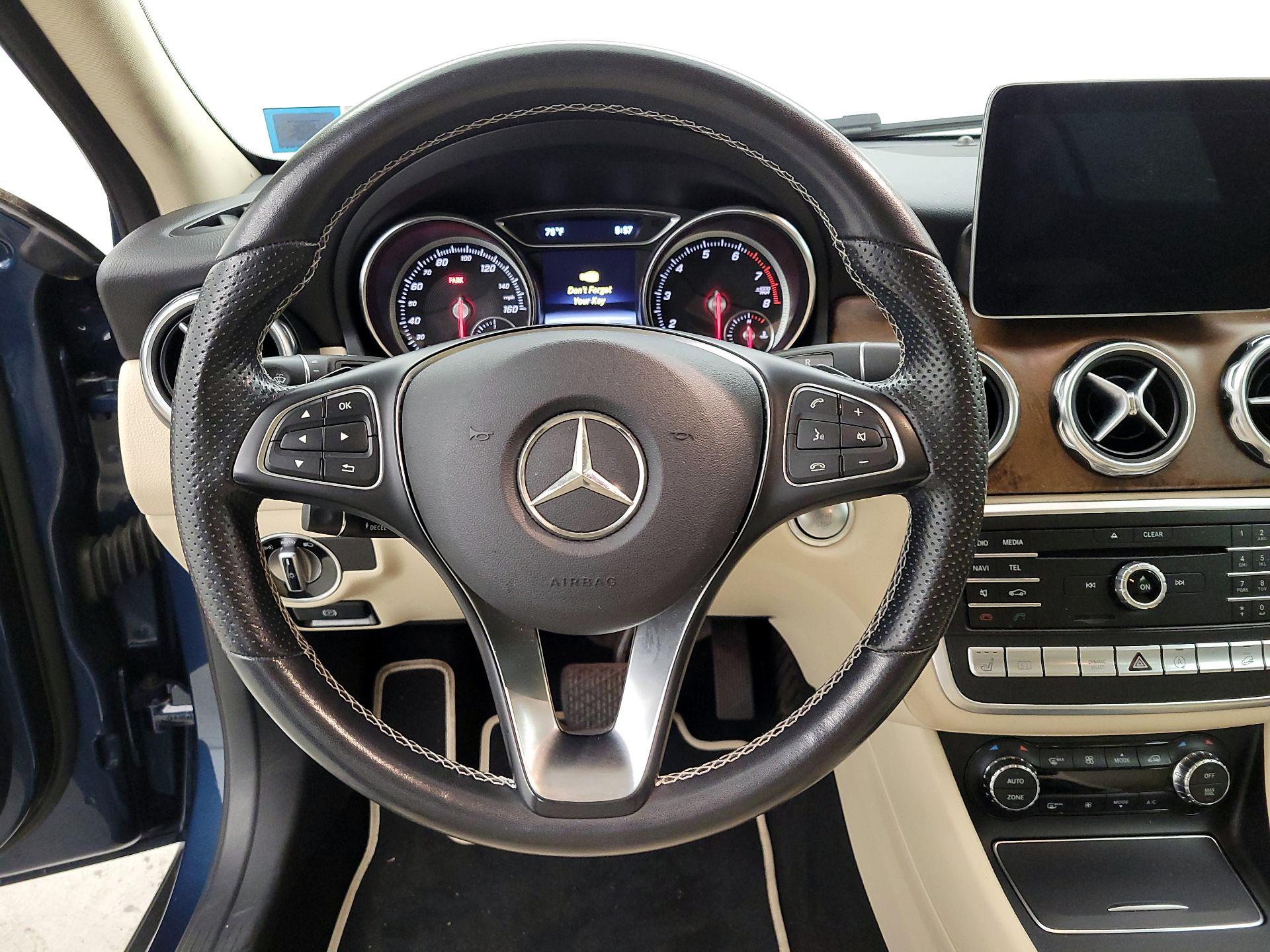 Thumbnail: 2019 Mercedes-Benz GLA - 10