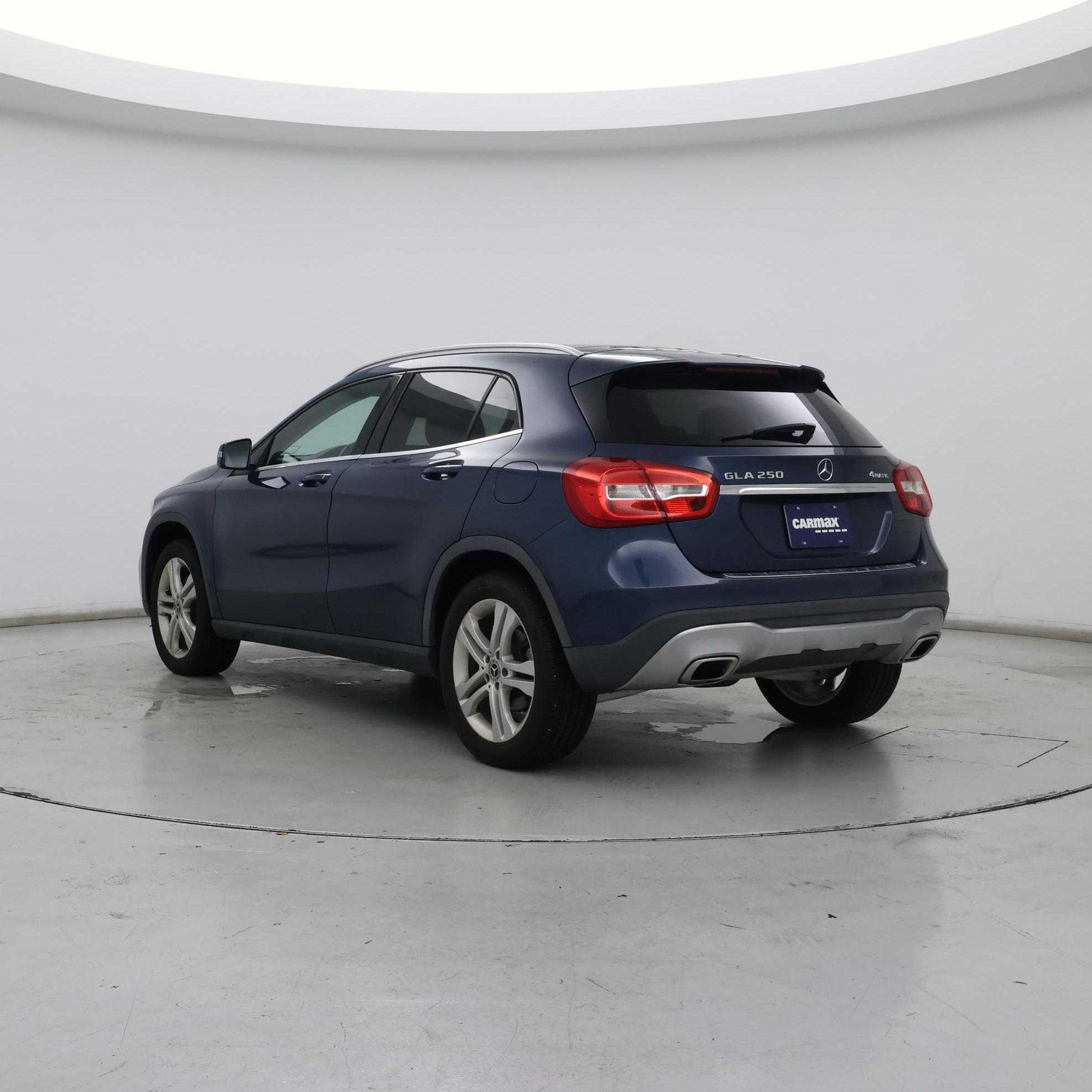Thumbnail: 2019 Mercedes-Benz GLA - 2