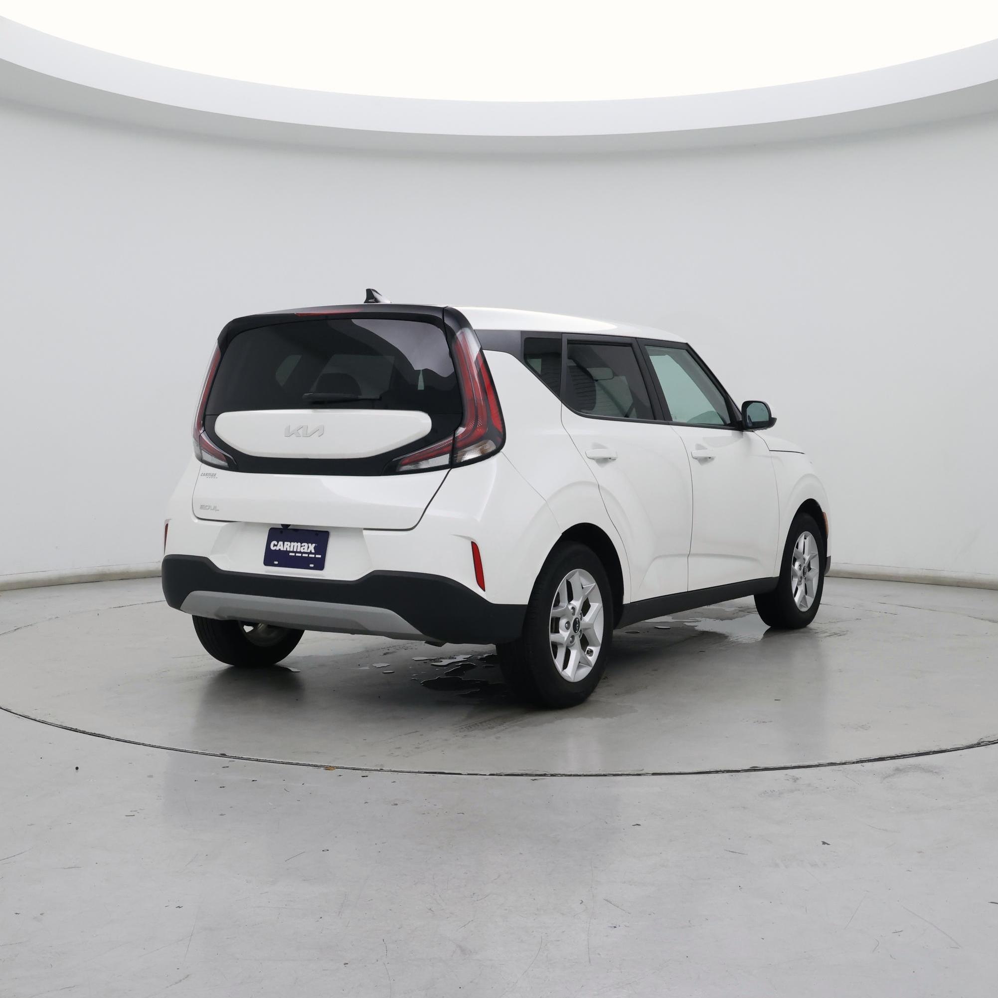 Thumbnail: 2023 Kia Soul - 8