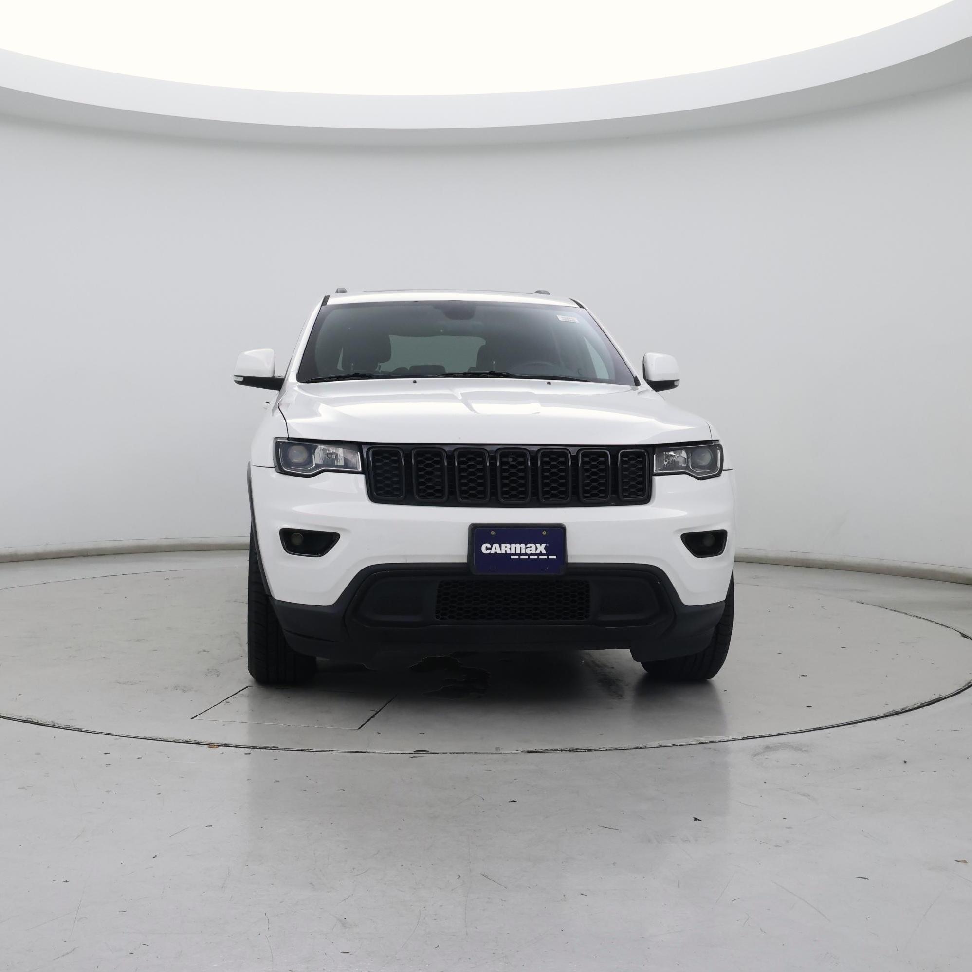 Thumbnail: 2017 Jeep Grand Cherokee - 5