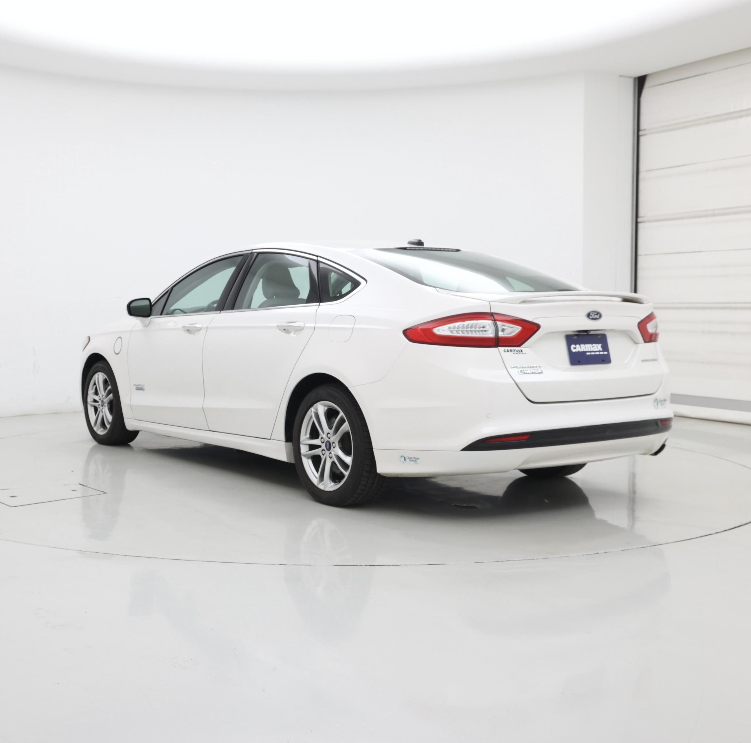 Thumbnail: 2016 Ford Fusion - 2