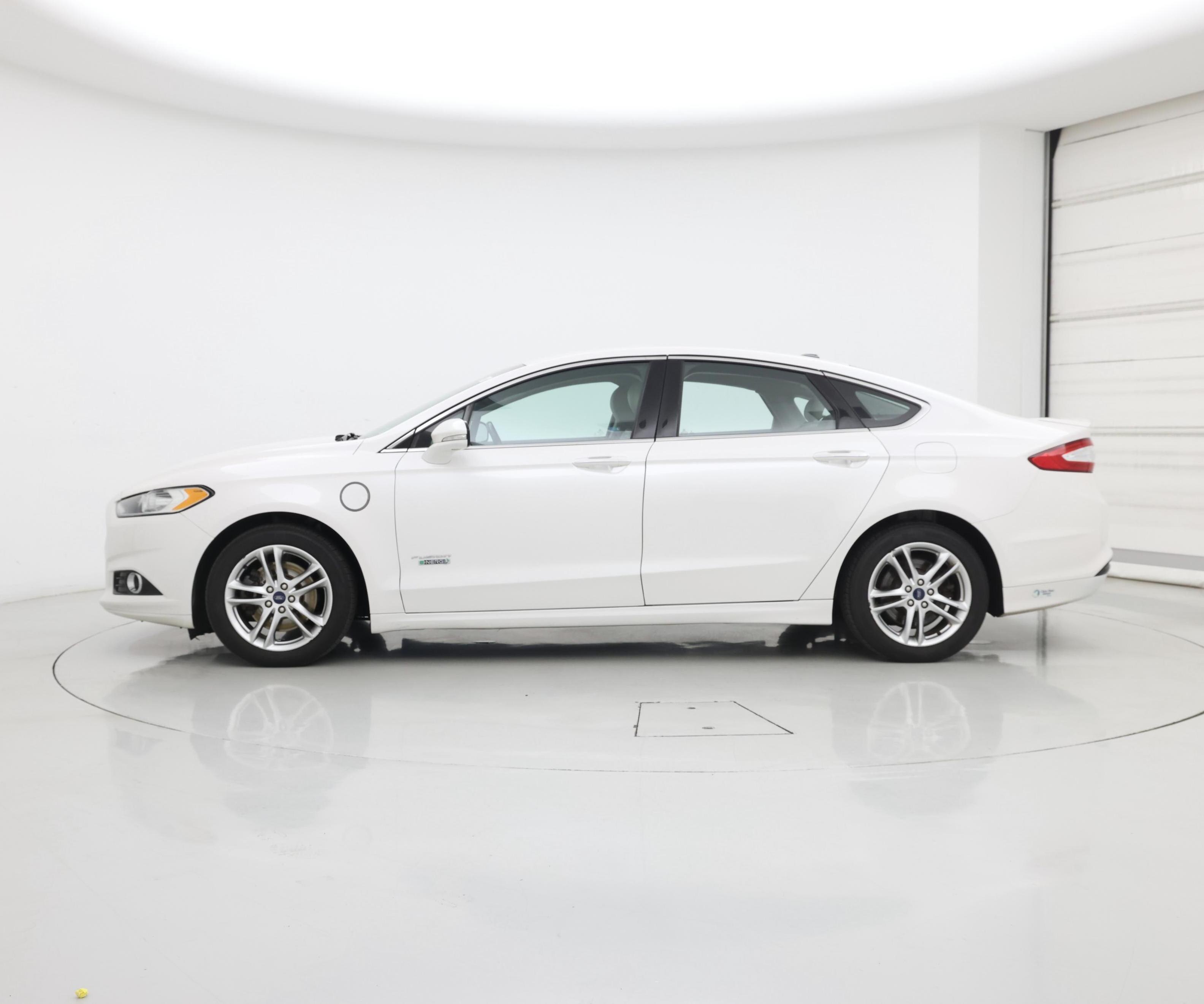 Thumbnail: 2016 Ford Fusion - 3