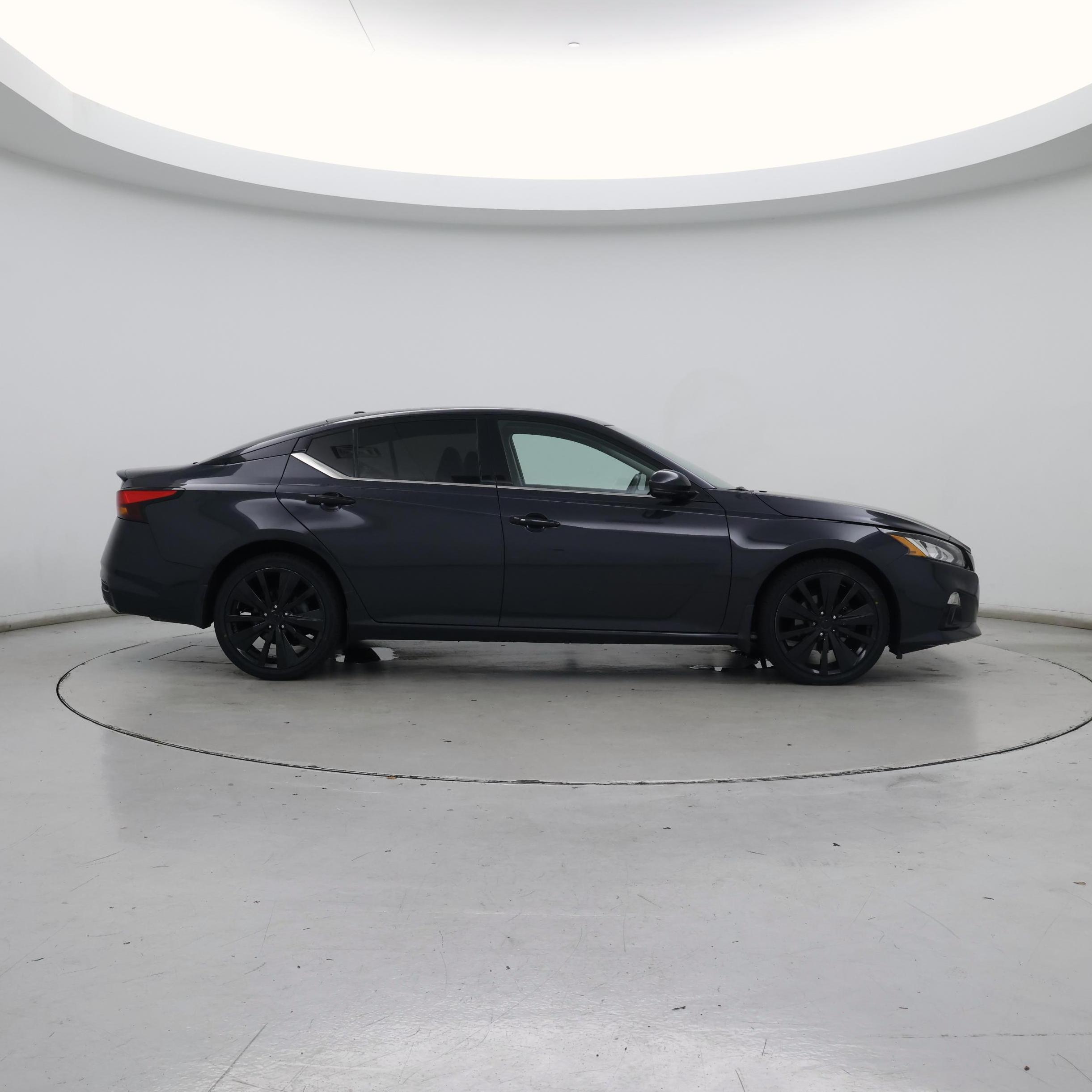 Thumbnail: 2020 Nissan Altima - 7
