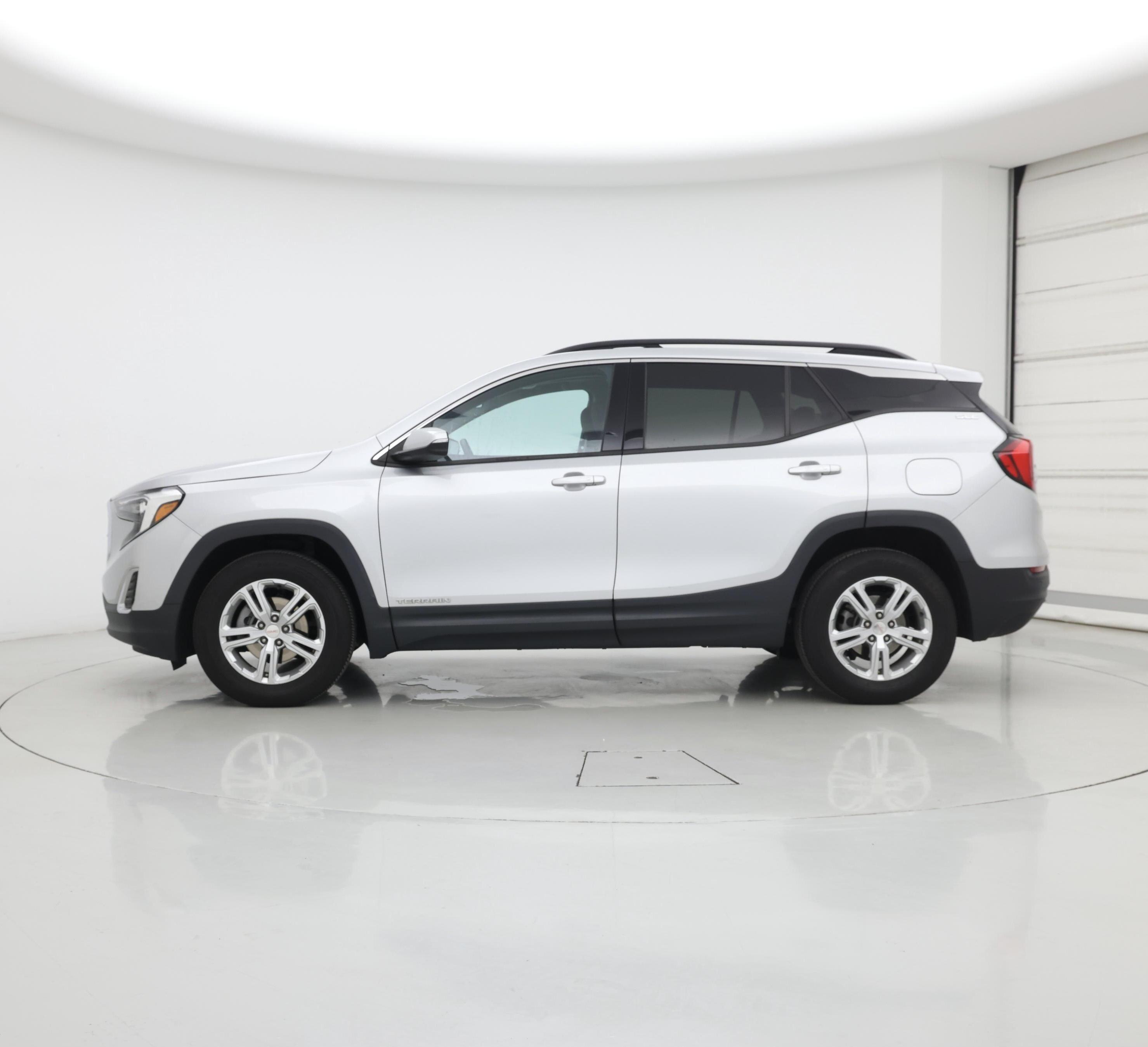 Thumbnail: 2019 GMC Terrain - 3