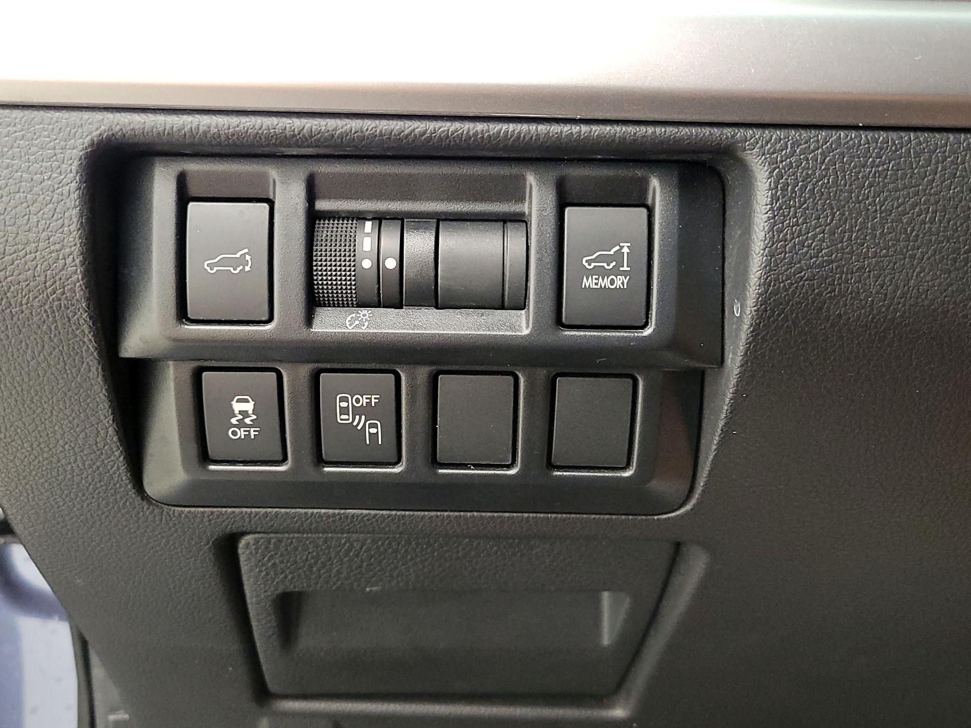 Thumbnail: 2016 Subaru Outback - 13
