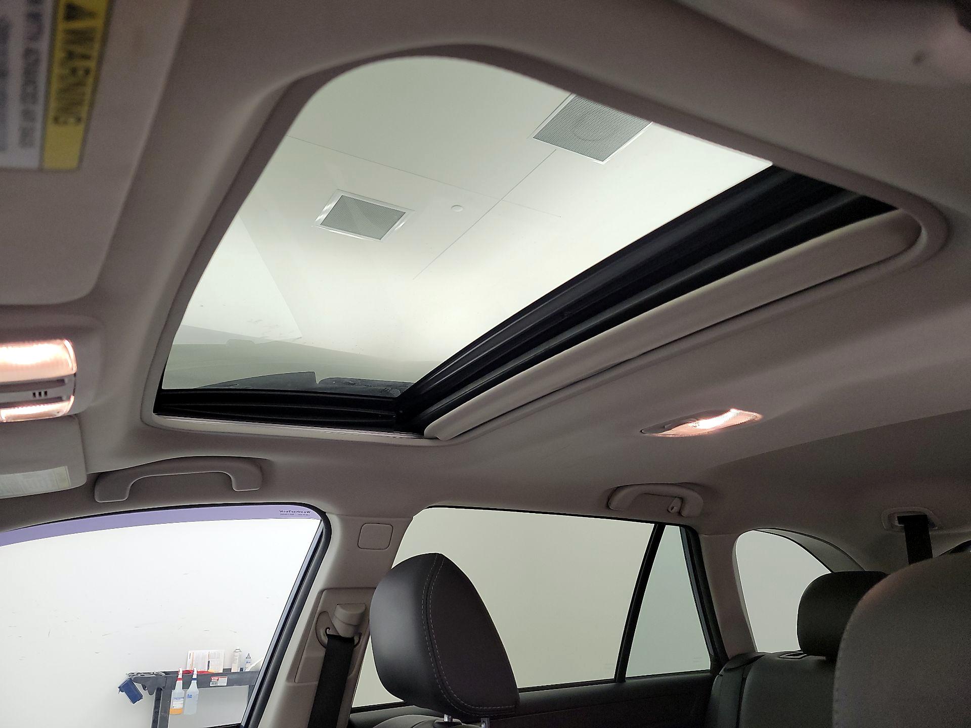 Thumbnail: 2016 Subaru Outback - 20