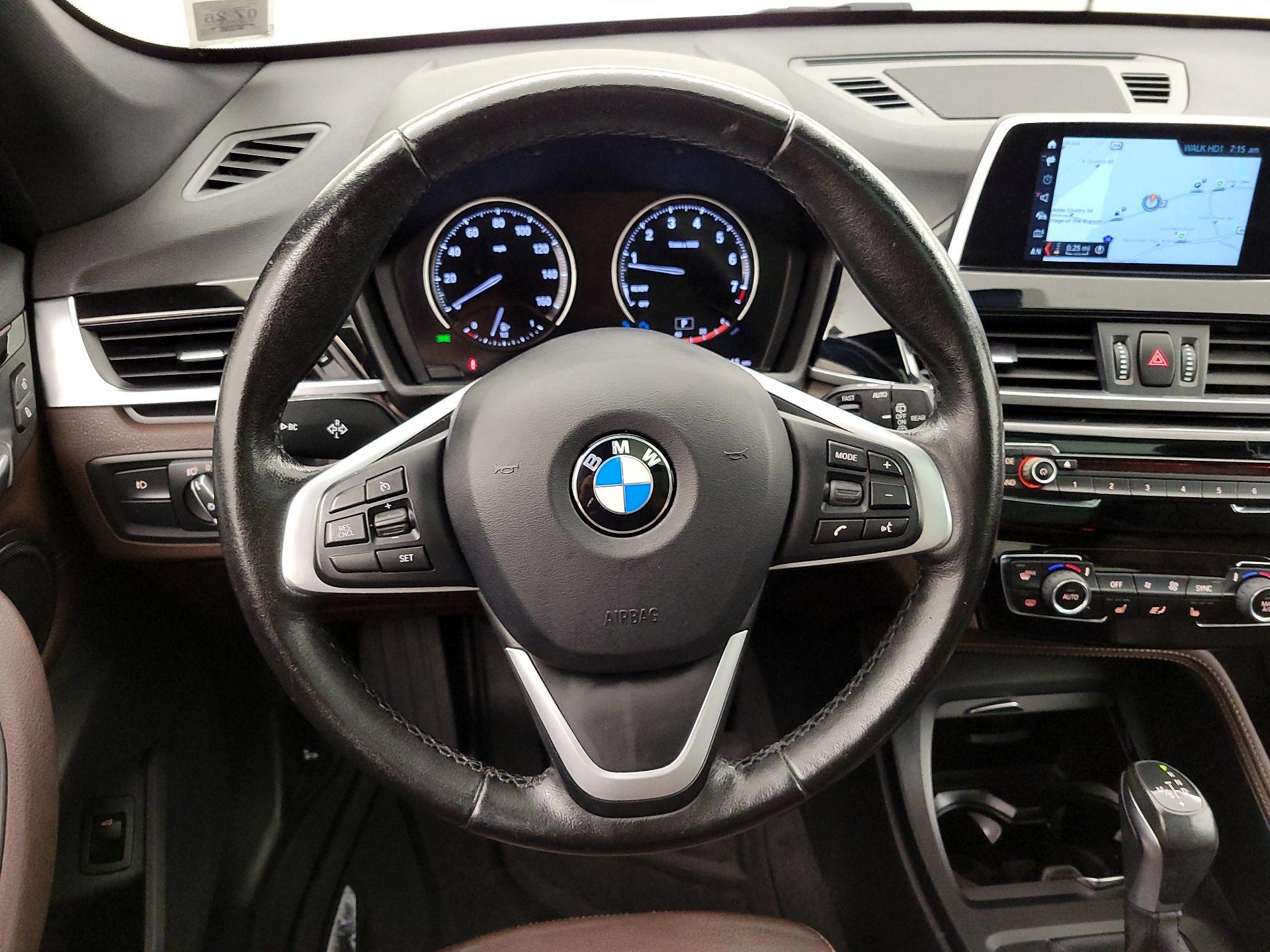 Thumbnail: 2018 BMW X1 - 10