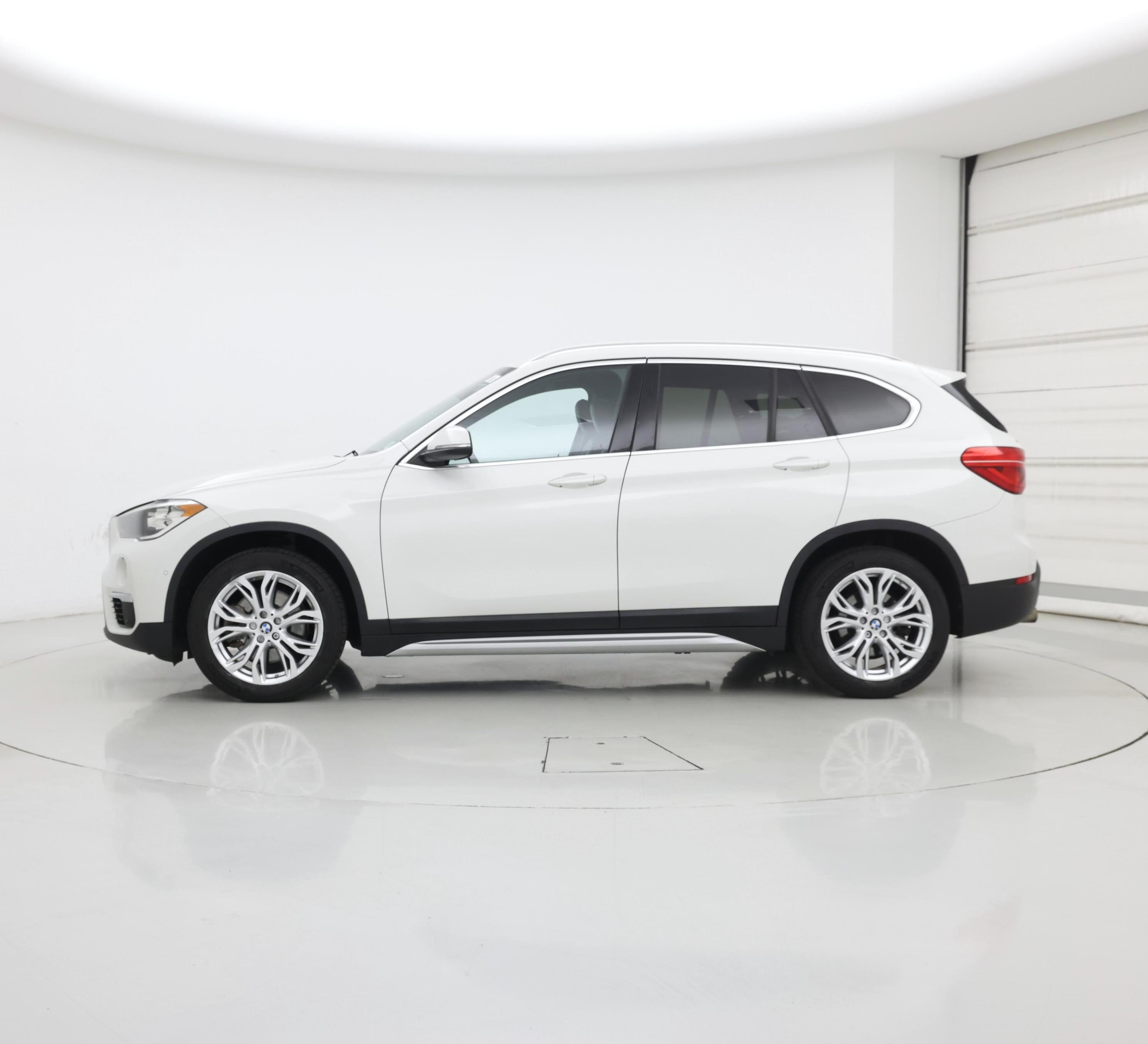 Thumbnail: 2018 BMW X1 - 3