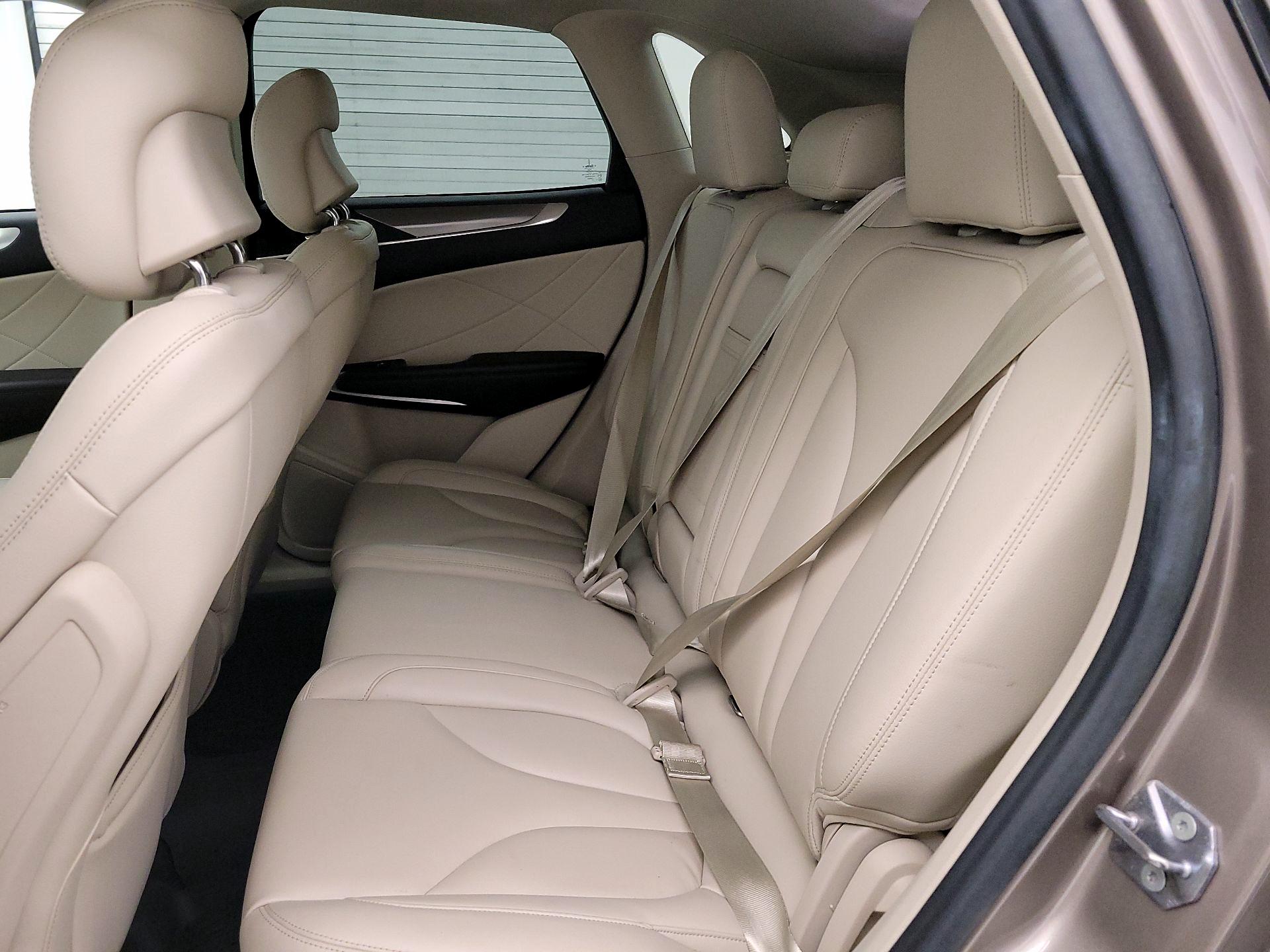 Thumbnail: 2019 Lincoln MKC - 19