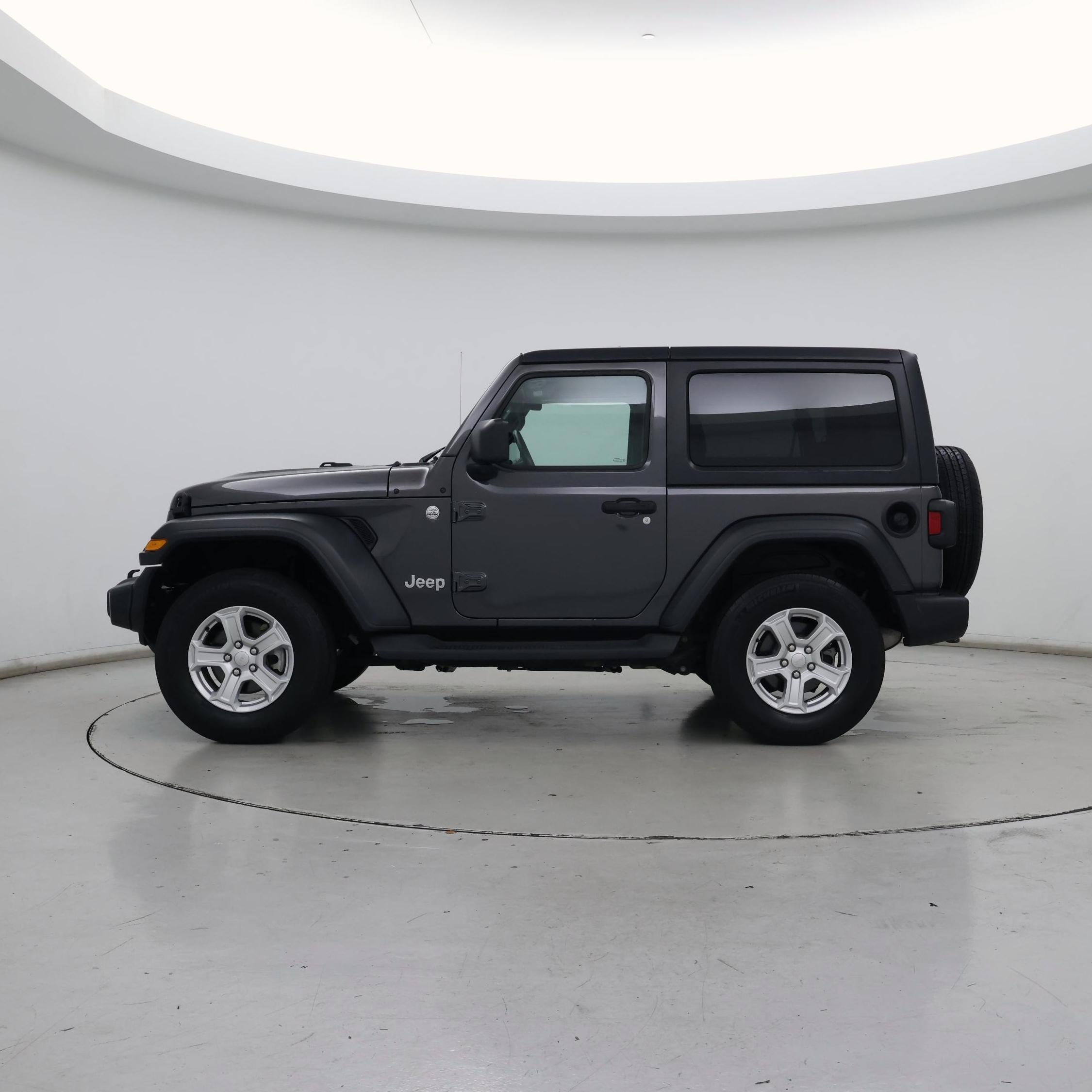 Thumbnail: 2019 Jeep Wrangler - 3