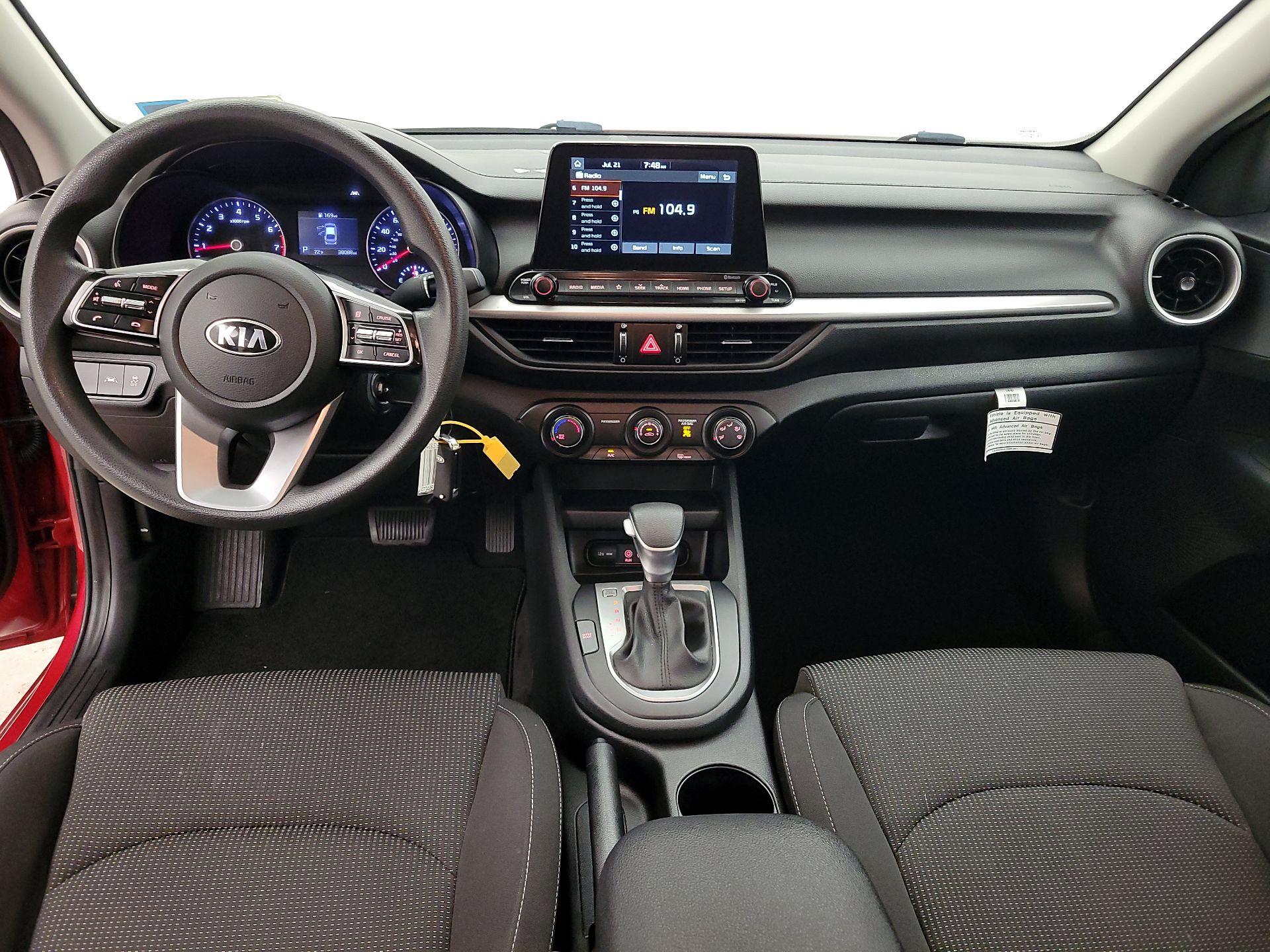 Thumbnail: 2020 Kia Forte - 9