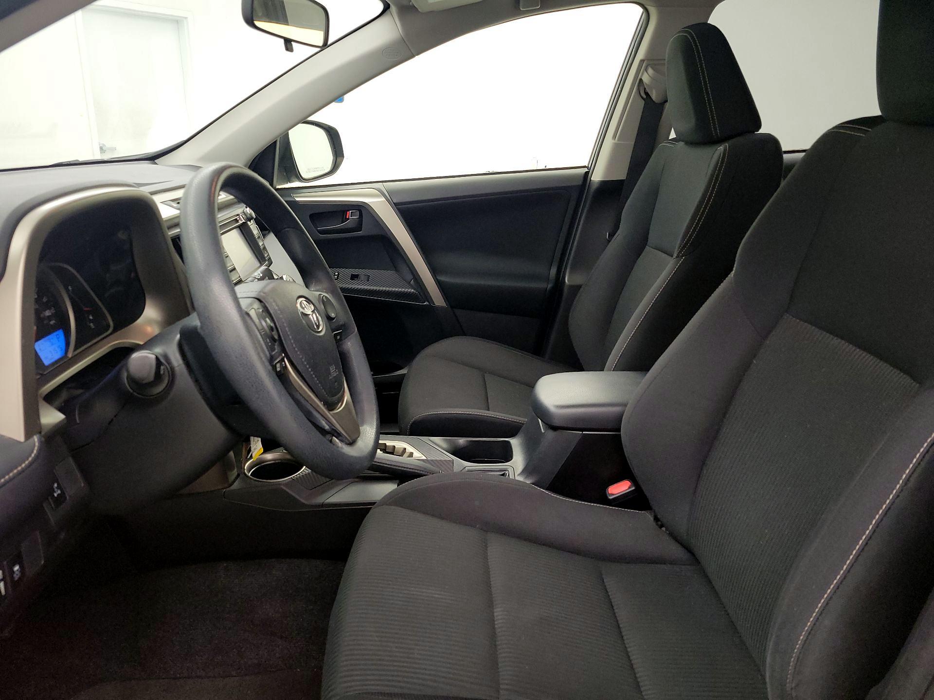 Thumbnail: 2013 Toyota RAV4 - 11