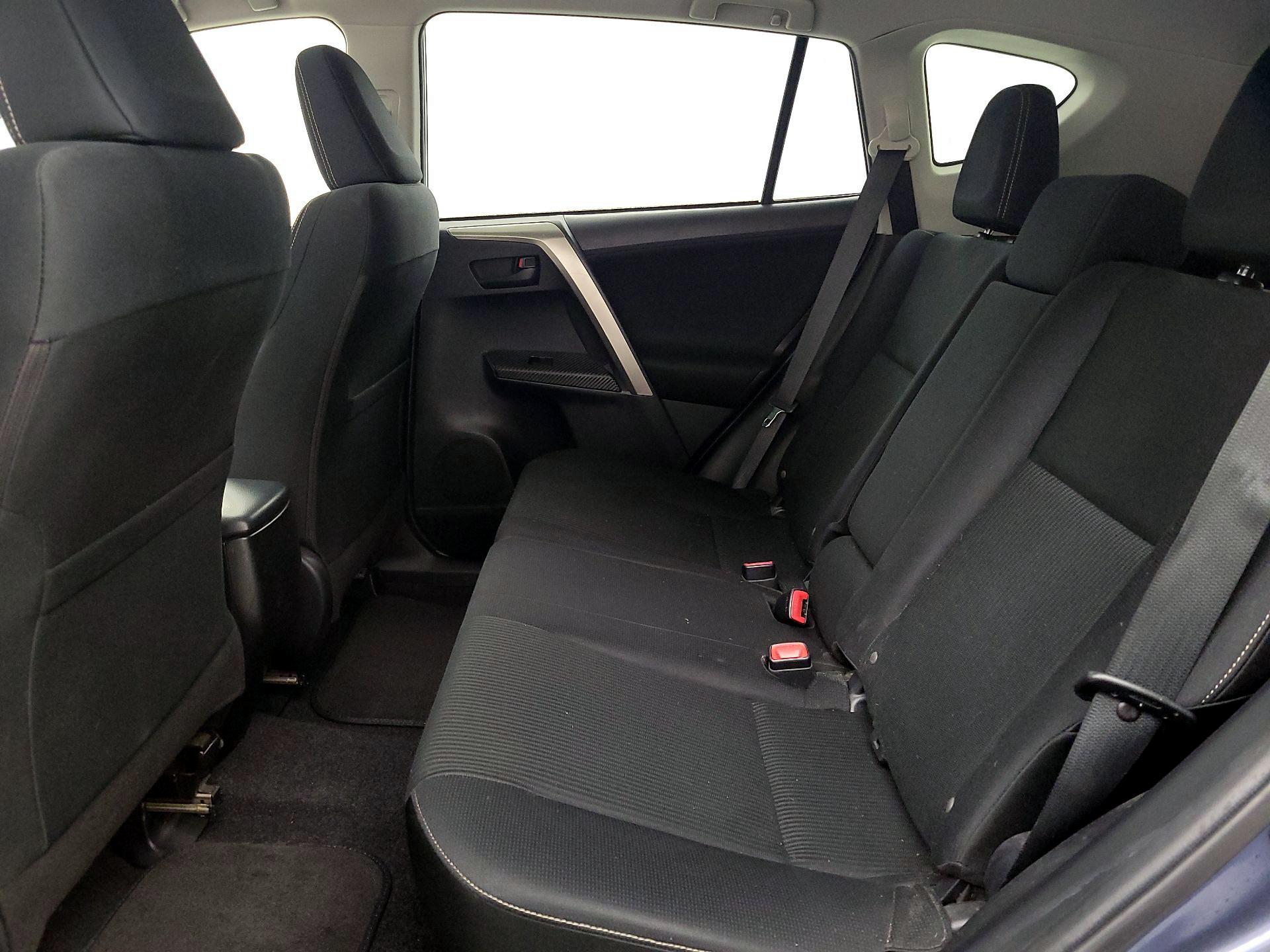 Thumbnail: 2013 Toyota RAV4 - 20