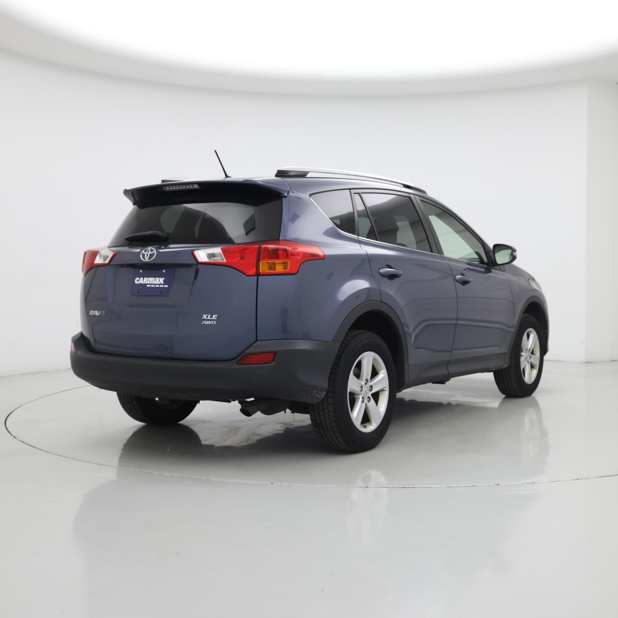 Thumbnail: 2013 Toyota RAV4 - 8