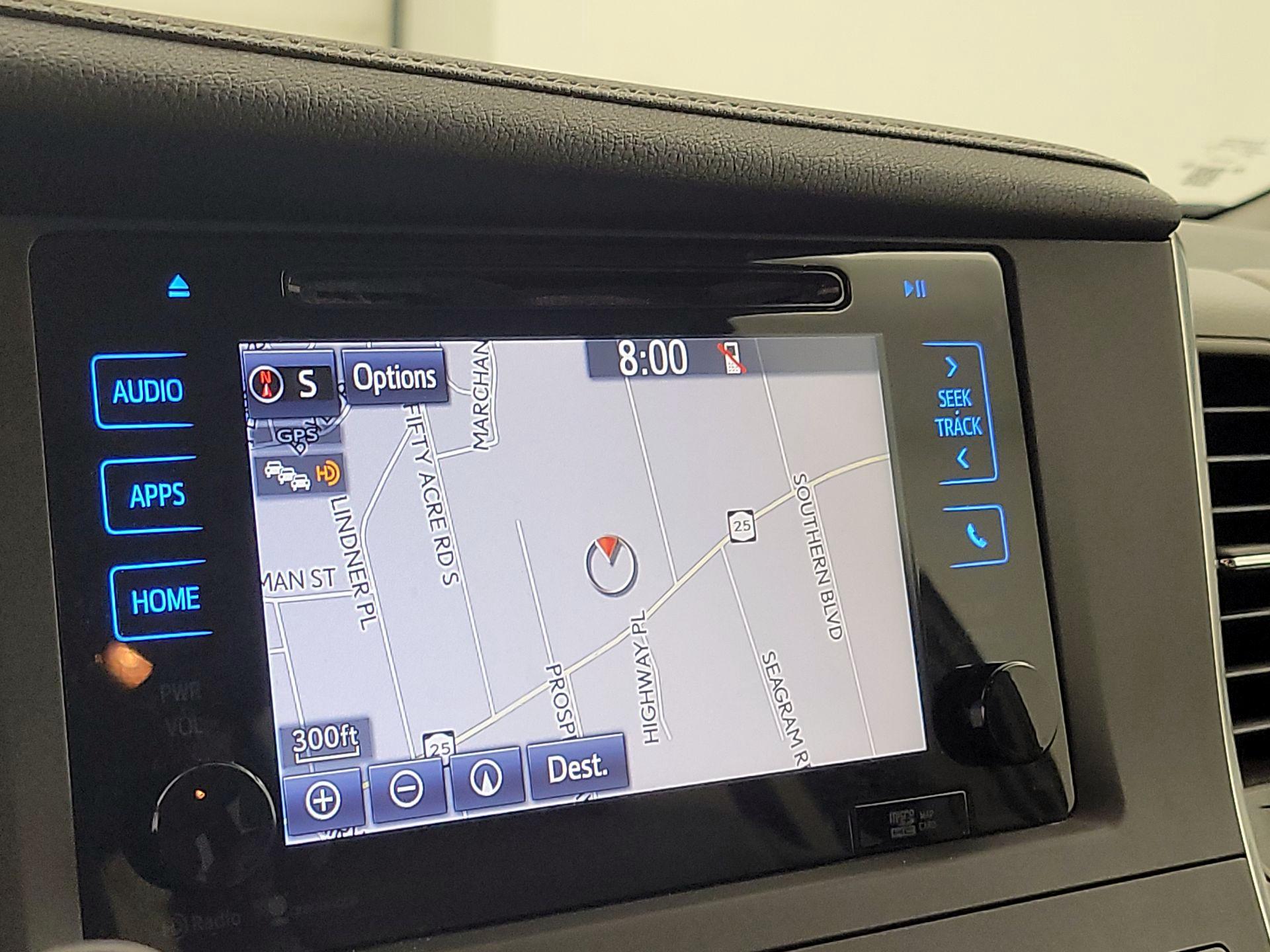Thumbnail: 2015 Toyota Sienna - 14