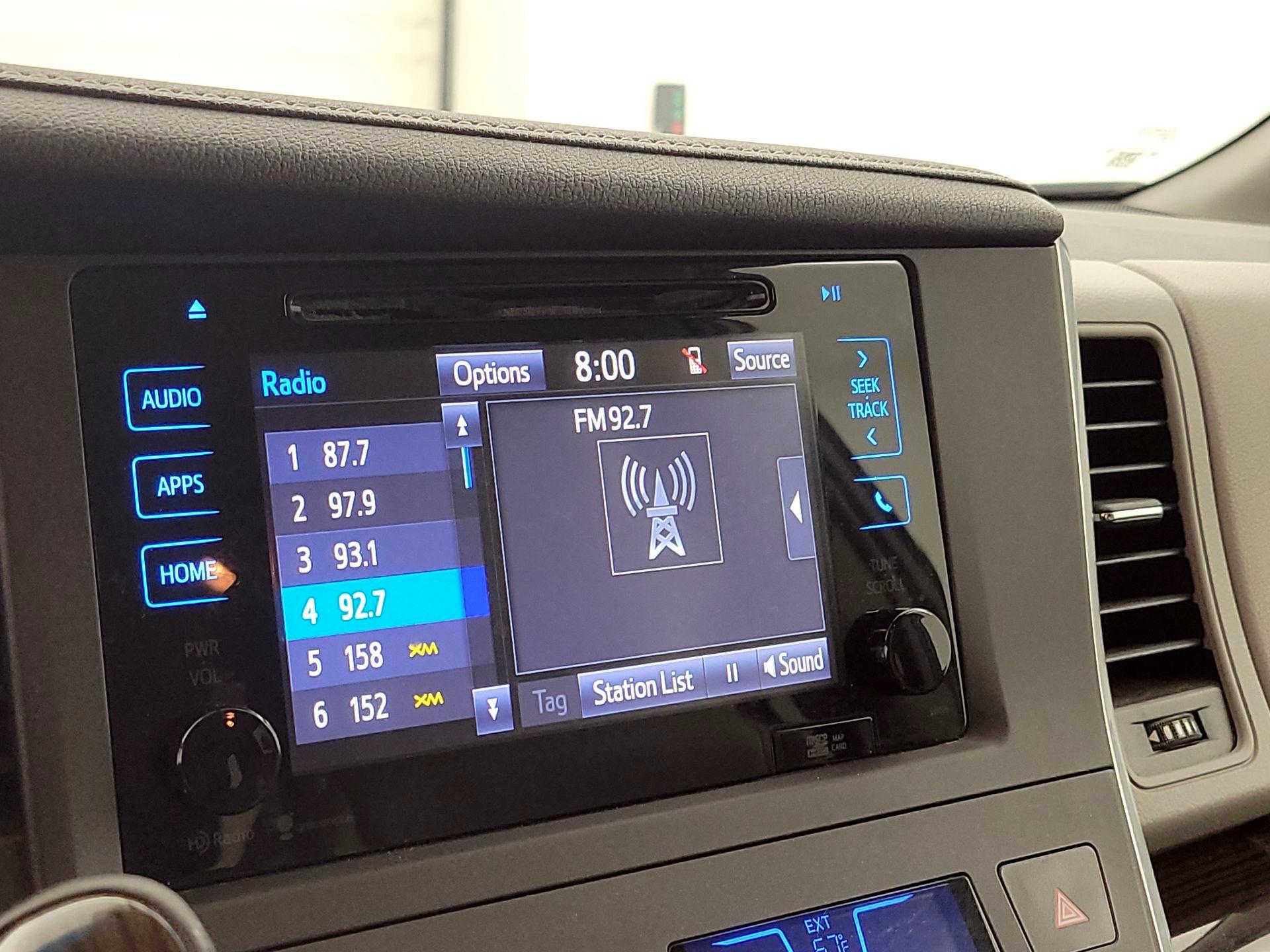Thumbnail: 2015 Toyota Sienna - 16