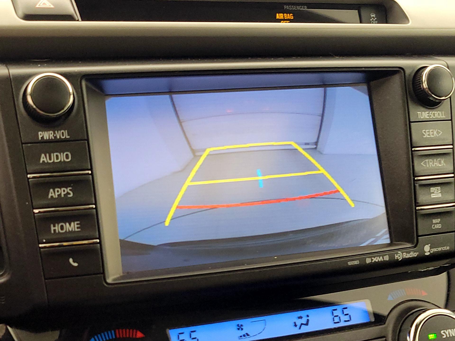 Thumbnail: 2016 Toyota RAV4 - 15