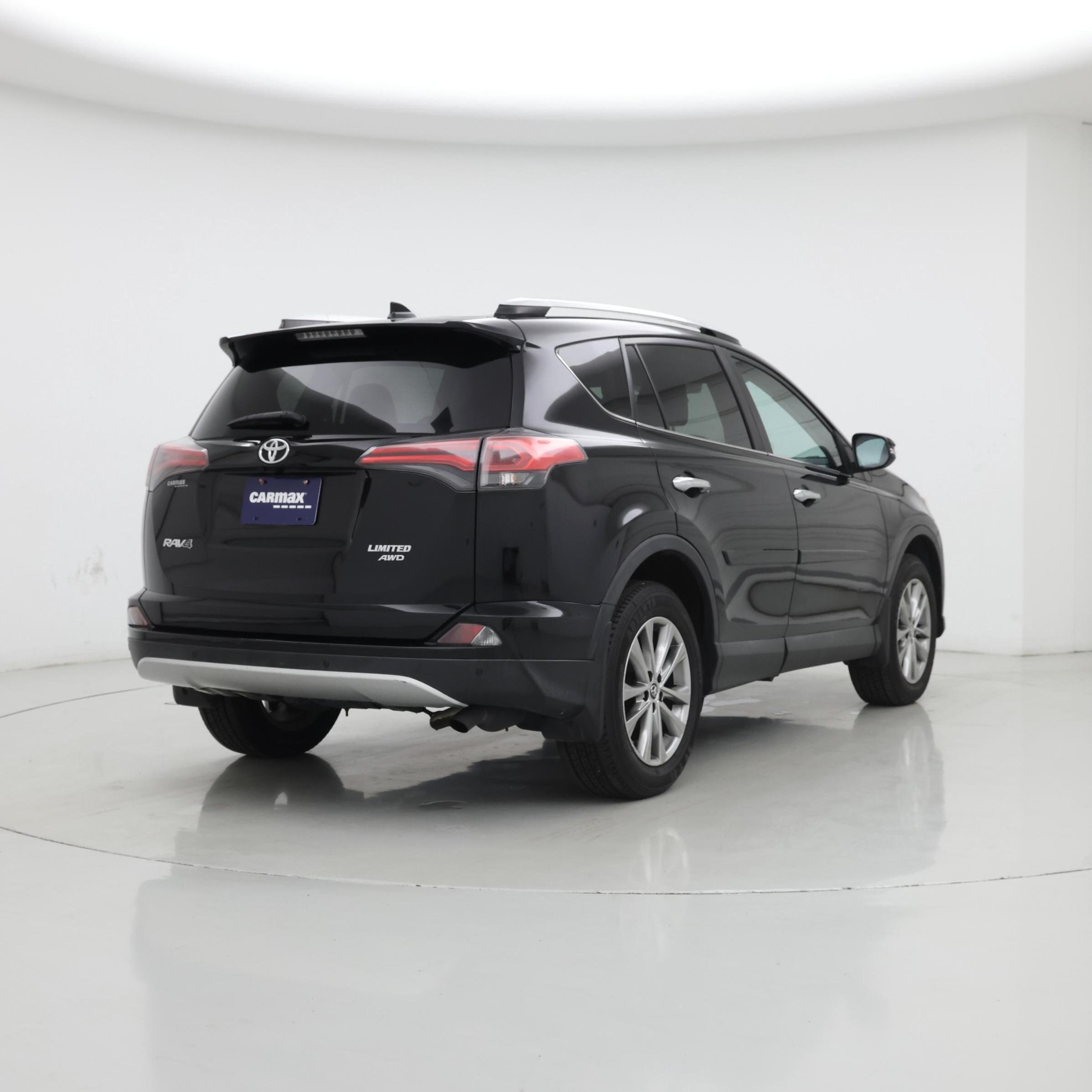 Thumbnail: 2016 Toyota RAV4 - 8