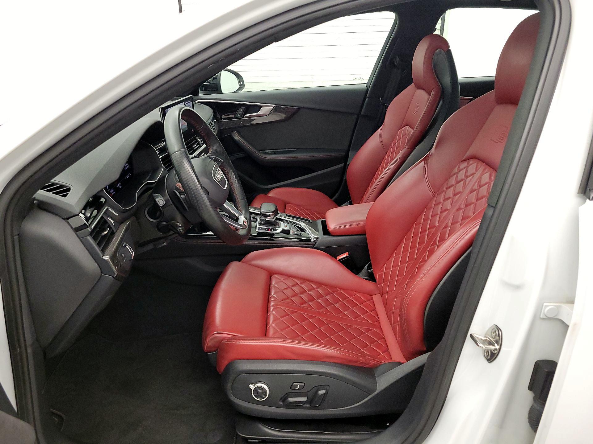 Thumbnail: 2021 Audi S4 - 11