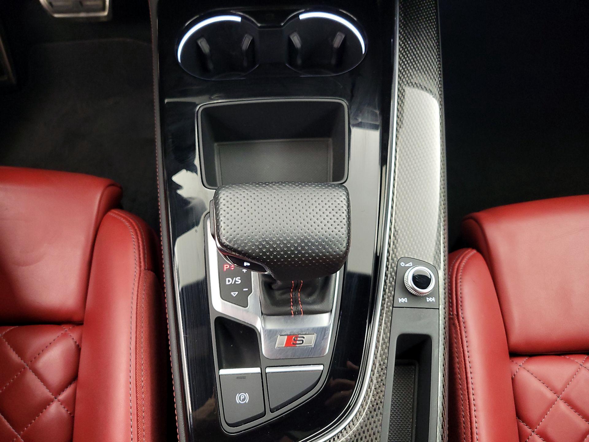 Thumbnail: 2021 Audi S4 - 17