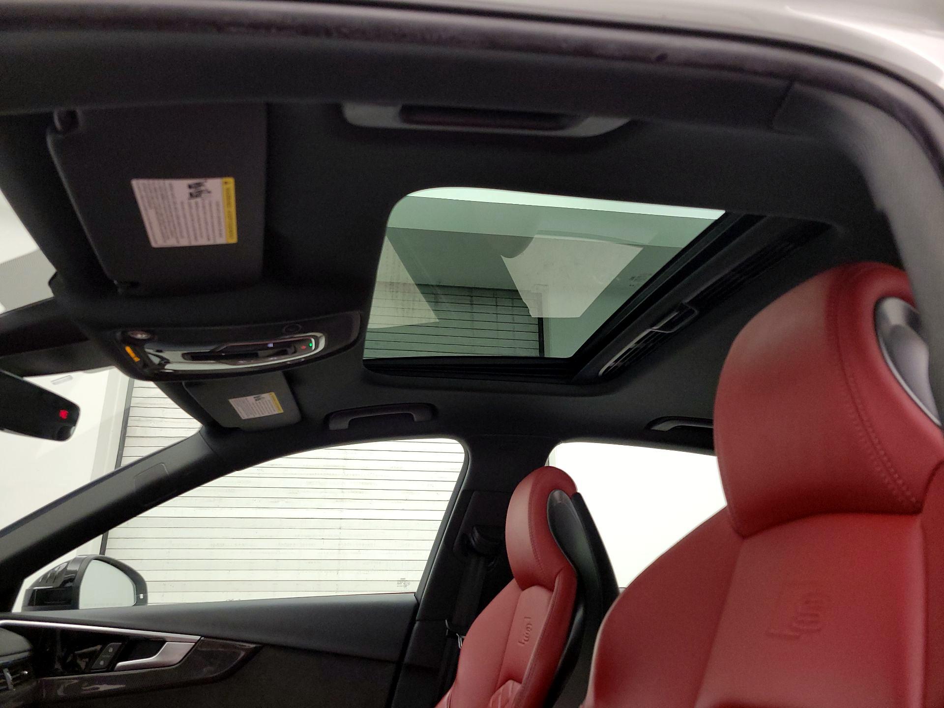 Thumbnail: 2021 Audi S4 - 19