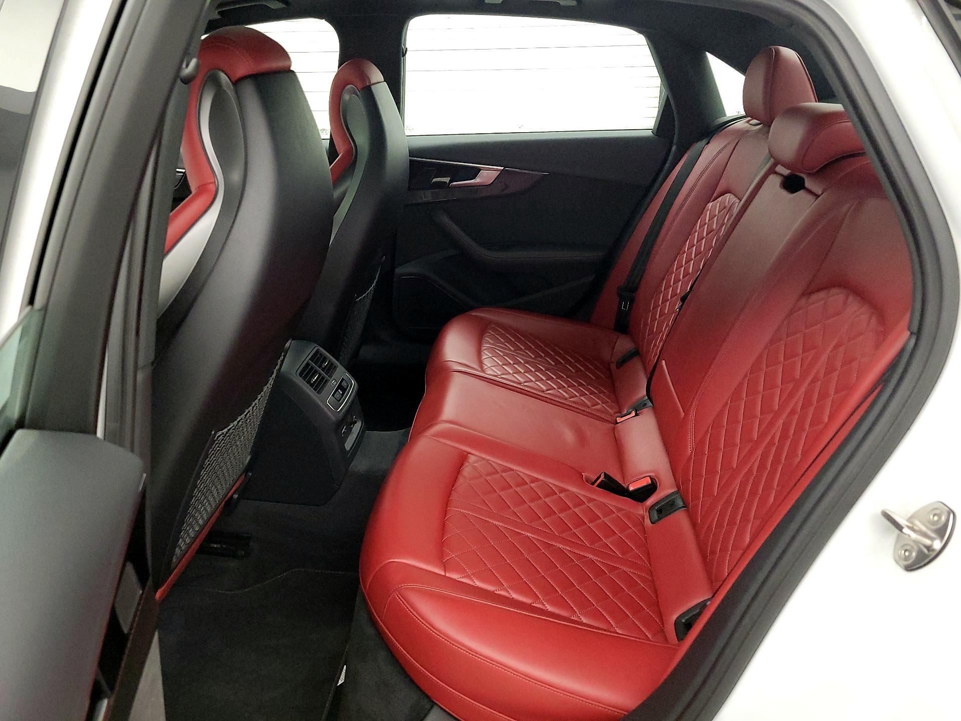 Thumbnail: 2021 Audi S4 - 20