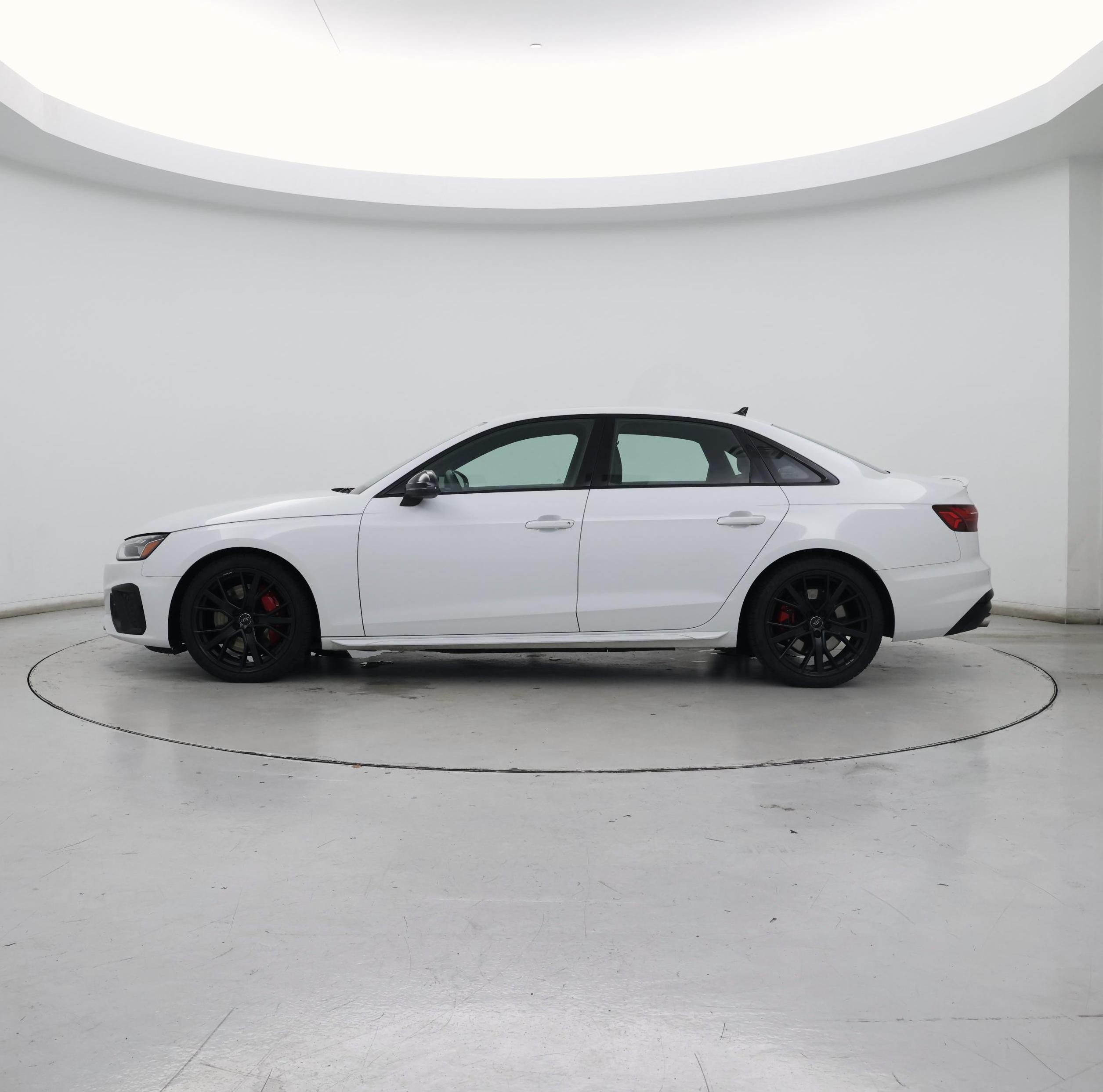 Thumbnail: 2021 Audi S4 - 3