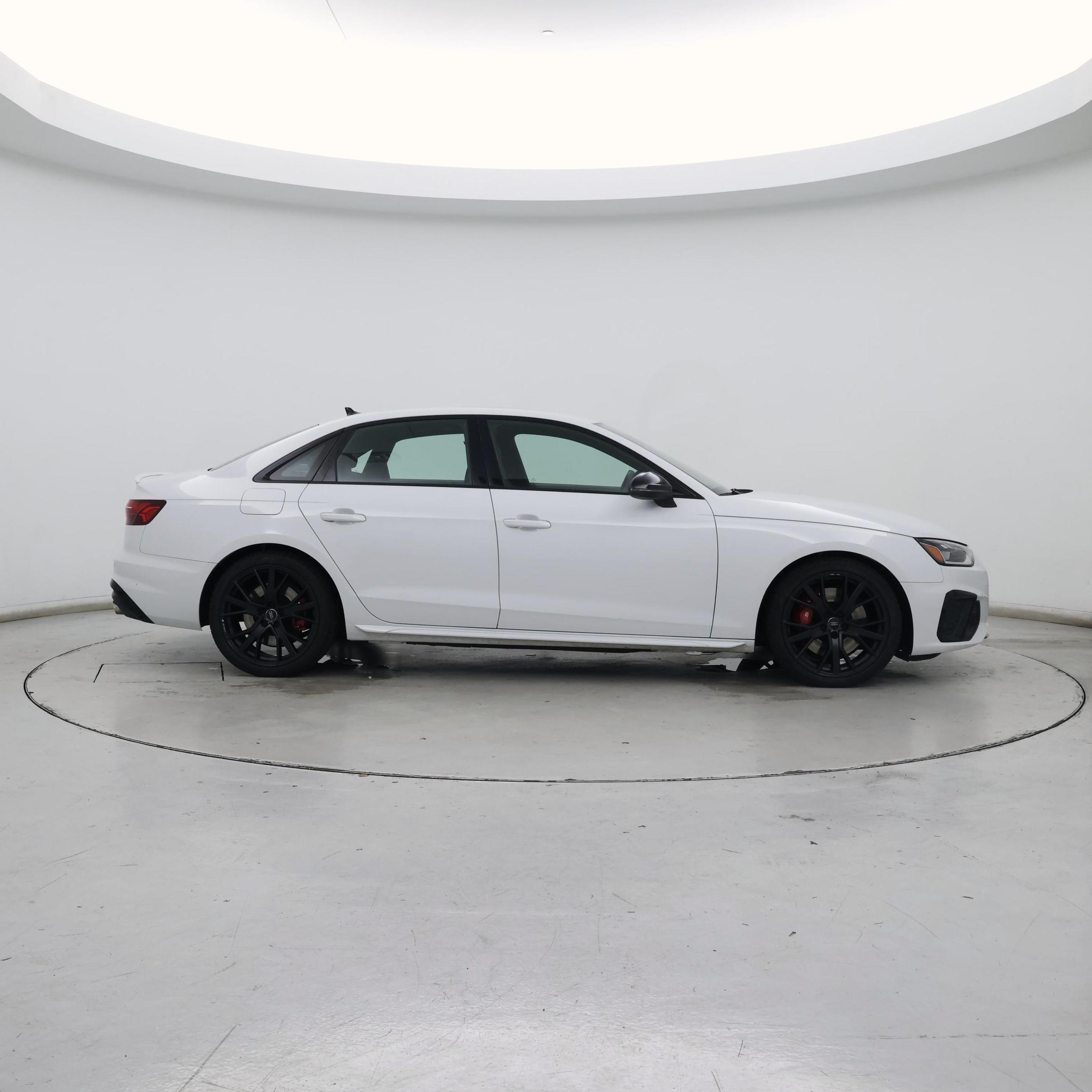 Thumbnail: 2021 Audi S4 - 7