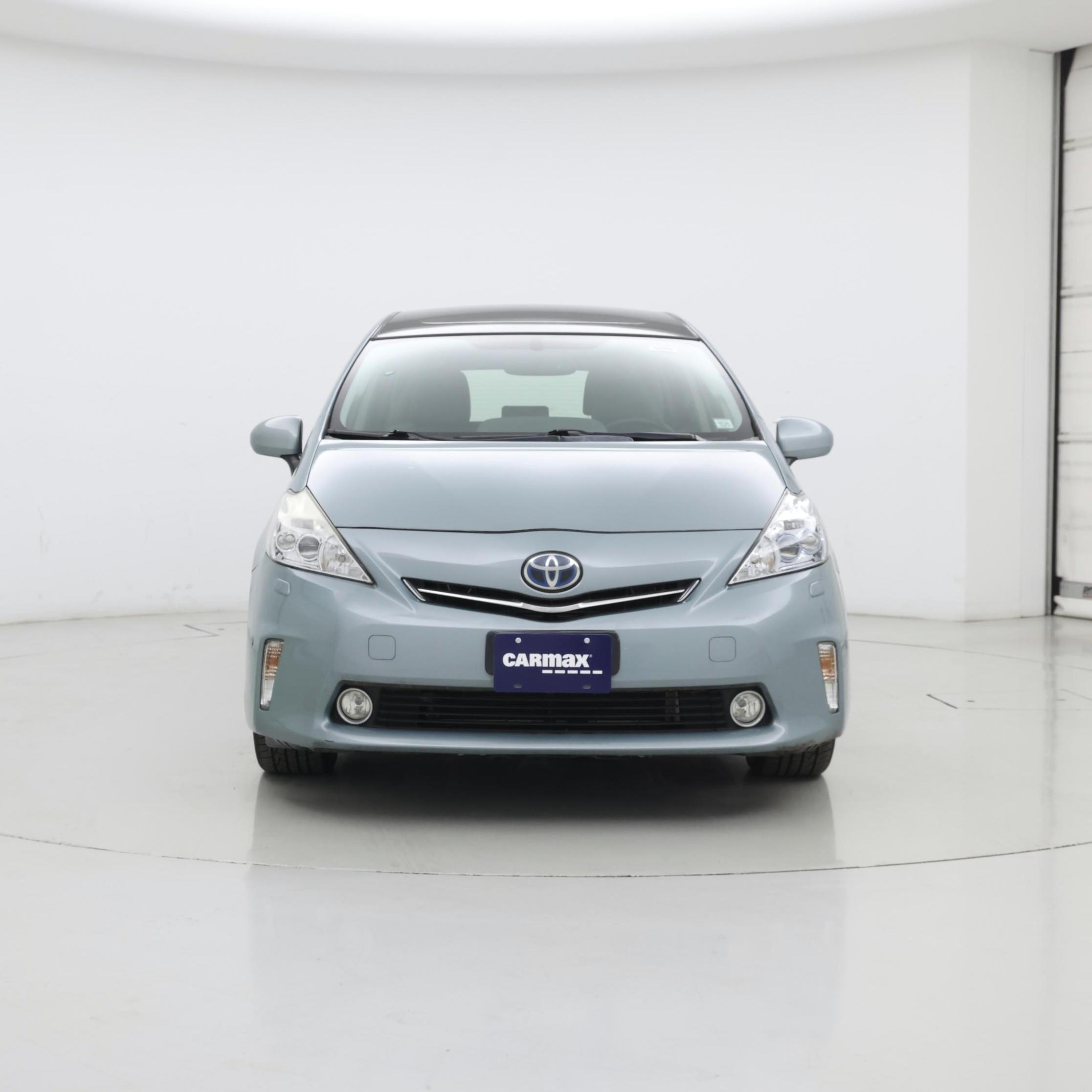 Thumbnail: 2014 Toyota Prius v - 5