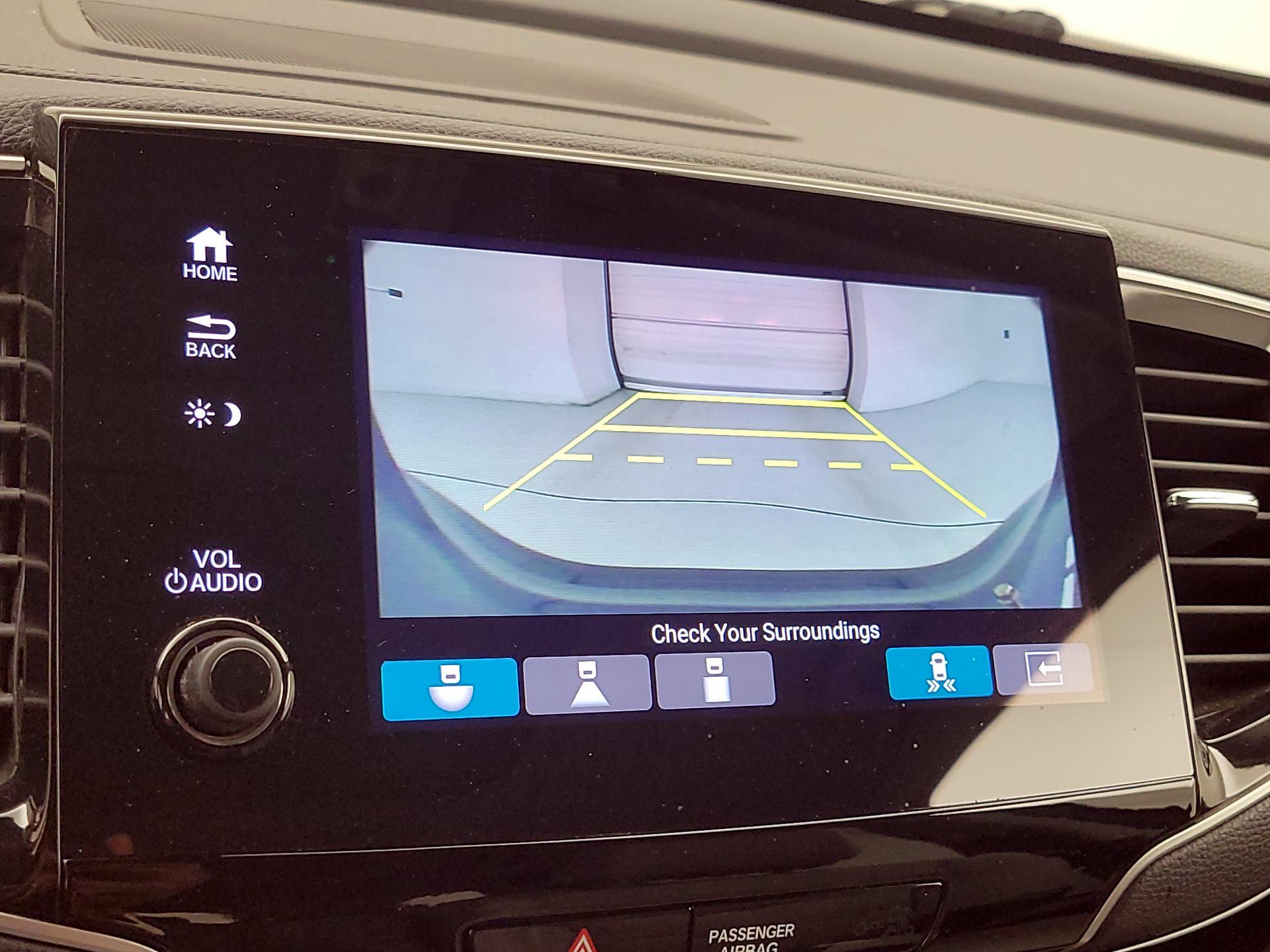 Thumbnail: 2019 Honda Pilot - 15