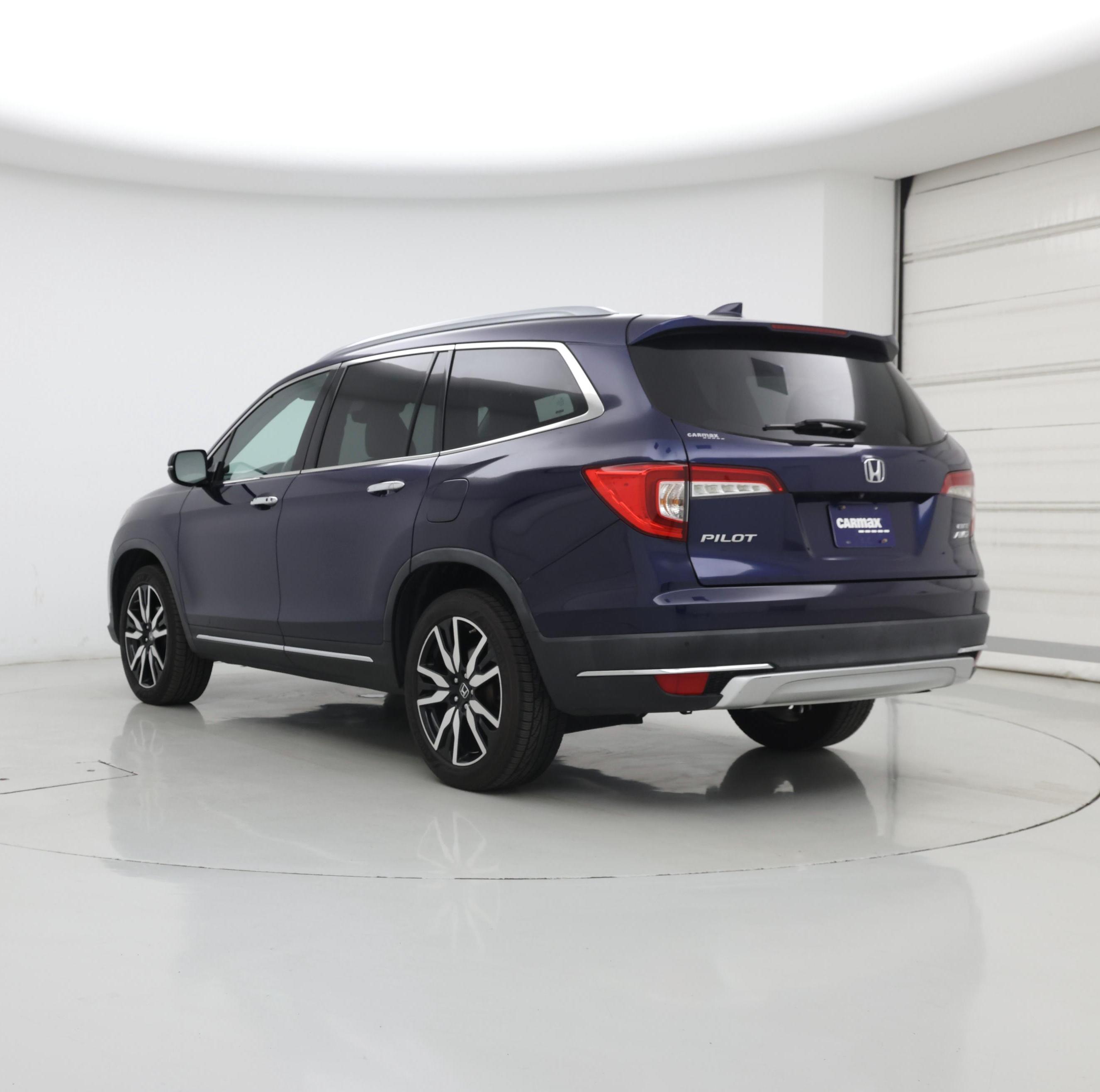 Thumbnail: 2019 Honda Pilot - 2