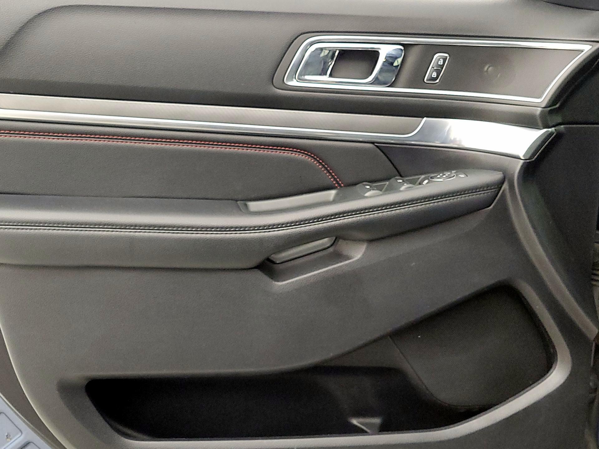 Thumbnail: 2019 Ford Explorer - 12