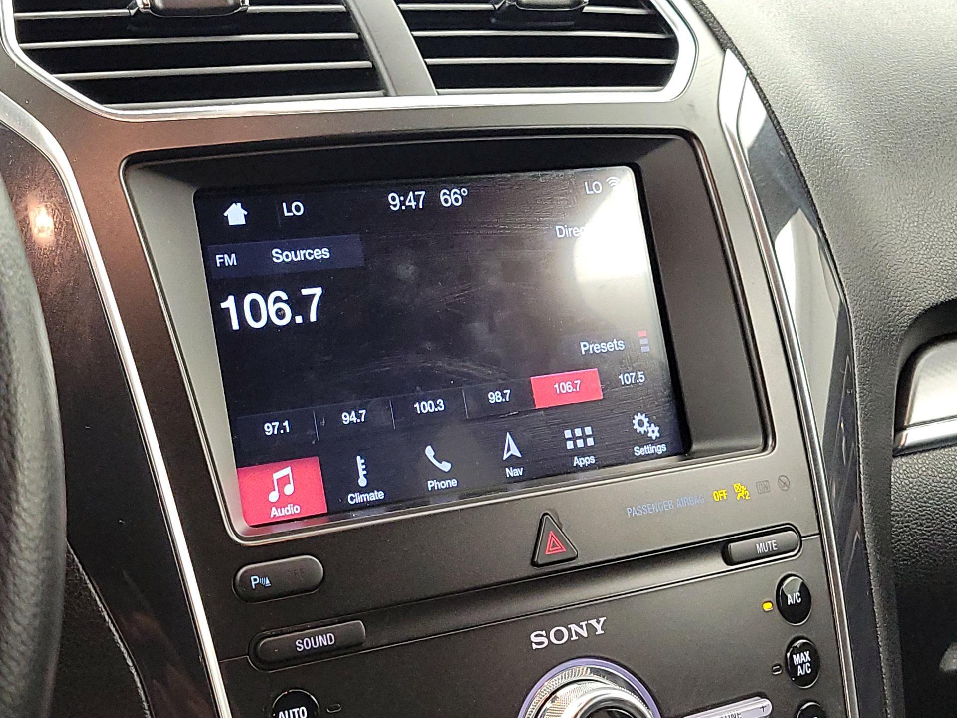Thumbnail: 2019 Ford Explorer - 16