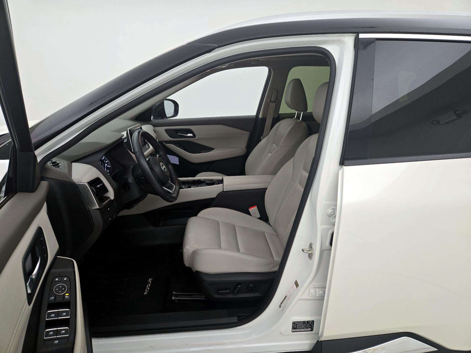 Thumbnail: 2023 Nissan Rogue - 11