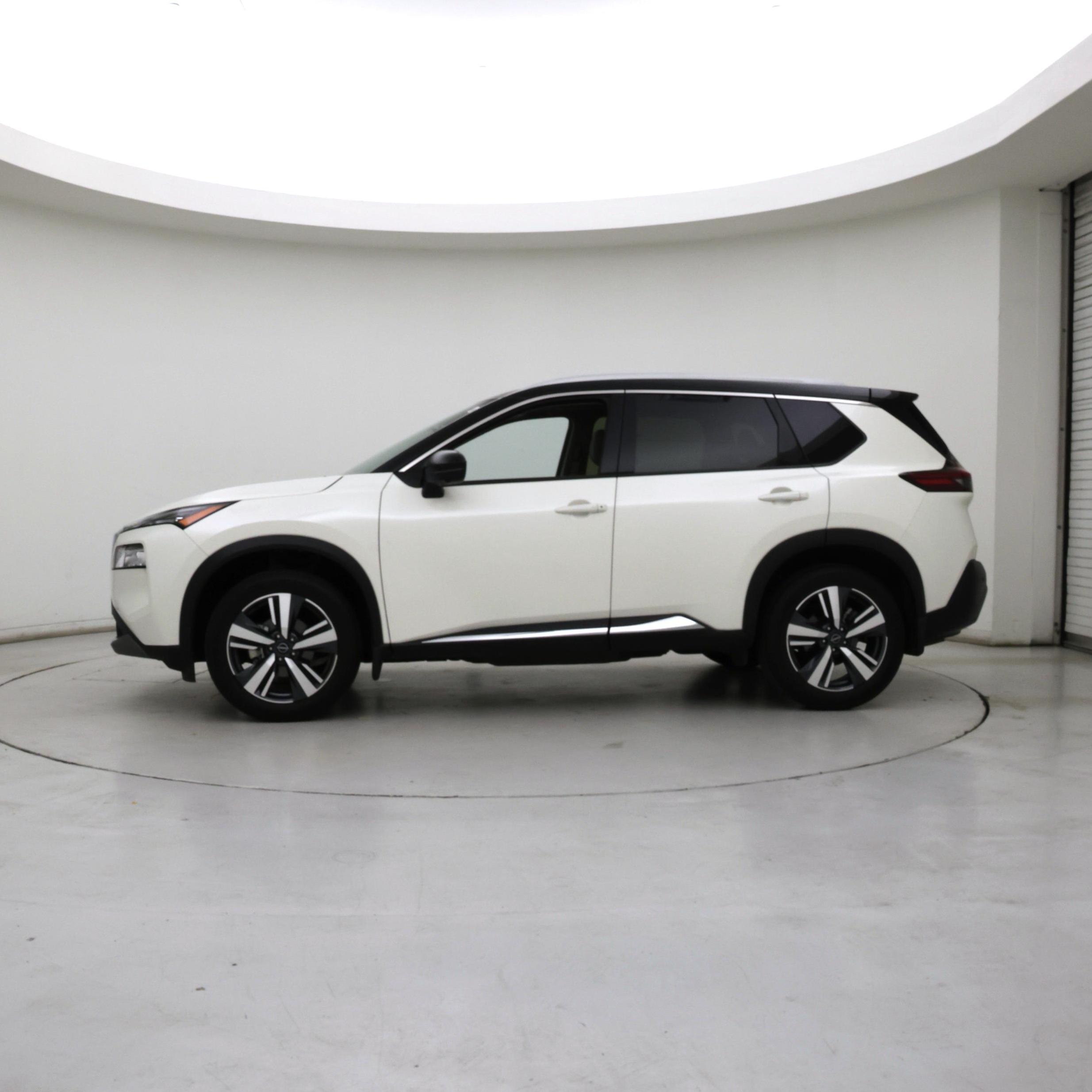Thumbnail: 2023 Nissan Rogue - 3