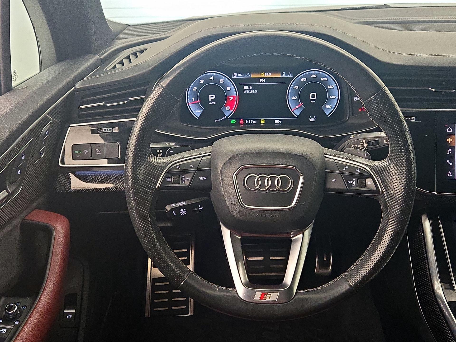 Thumbnail: 2021 Audi SQ7 - 10