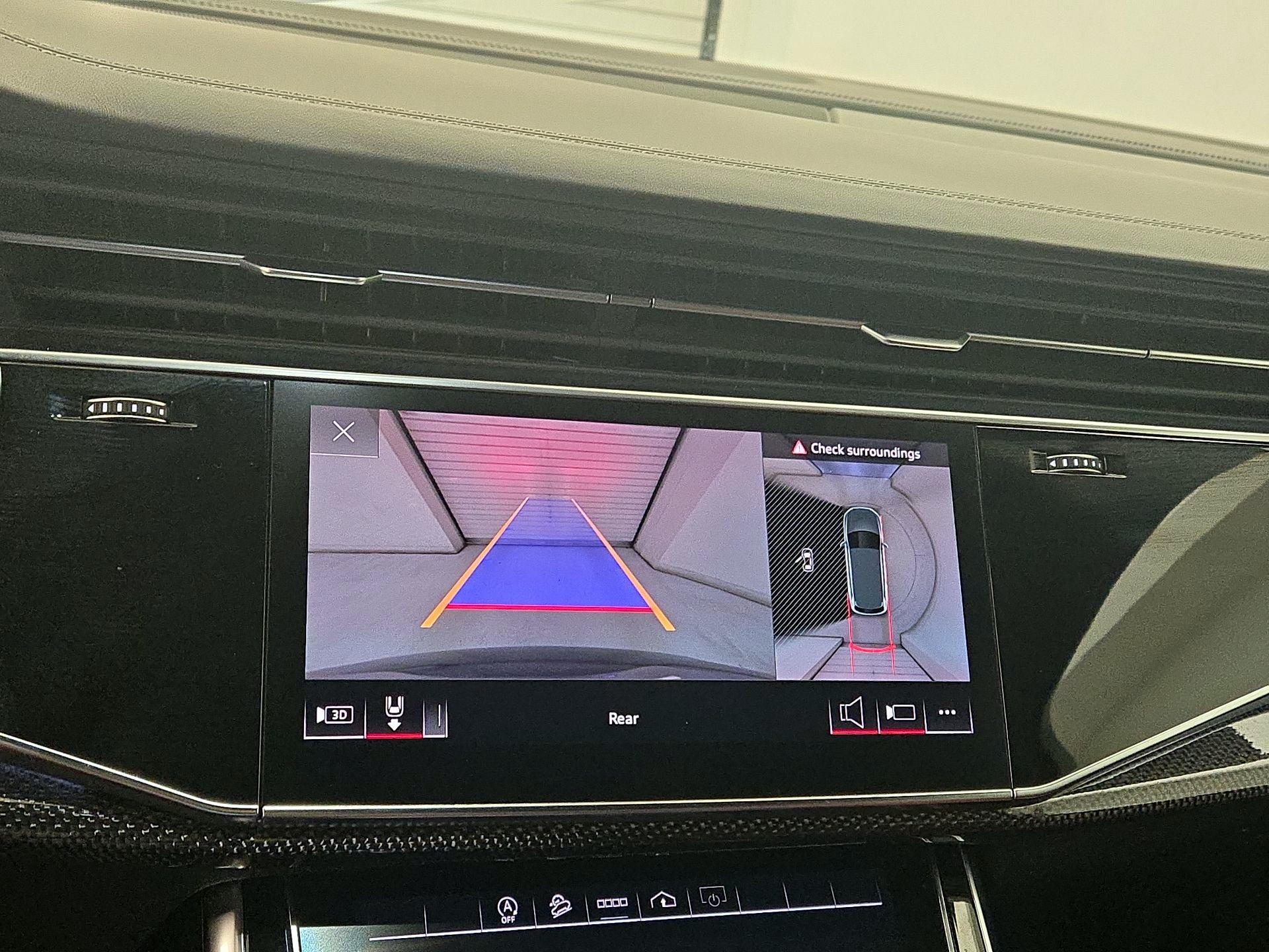 Thumbnail: 2021 Audi SQ7 - 13
