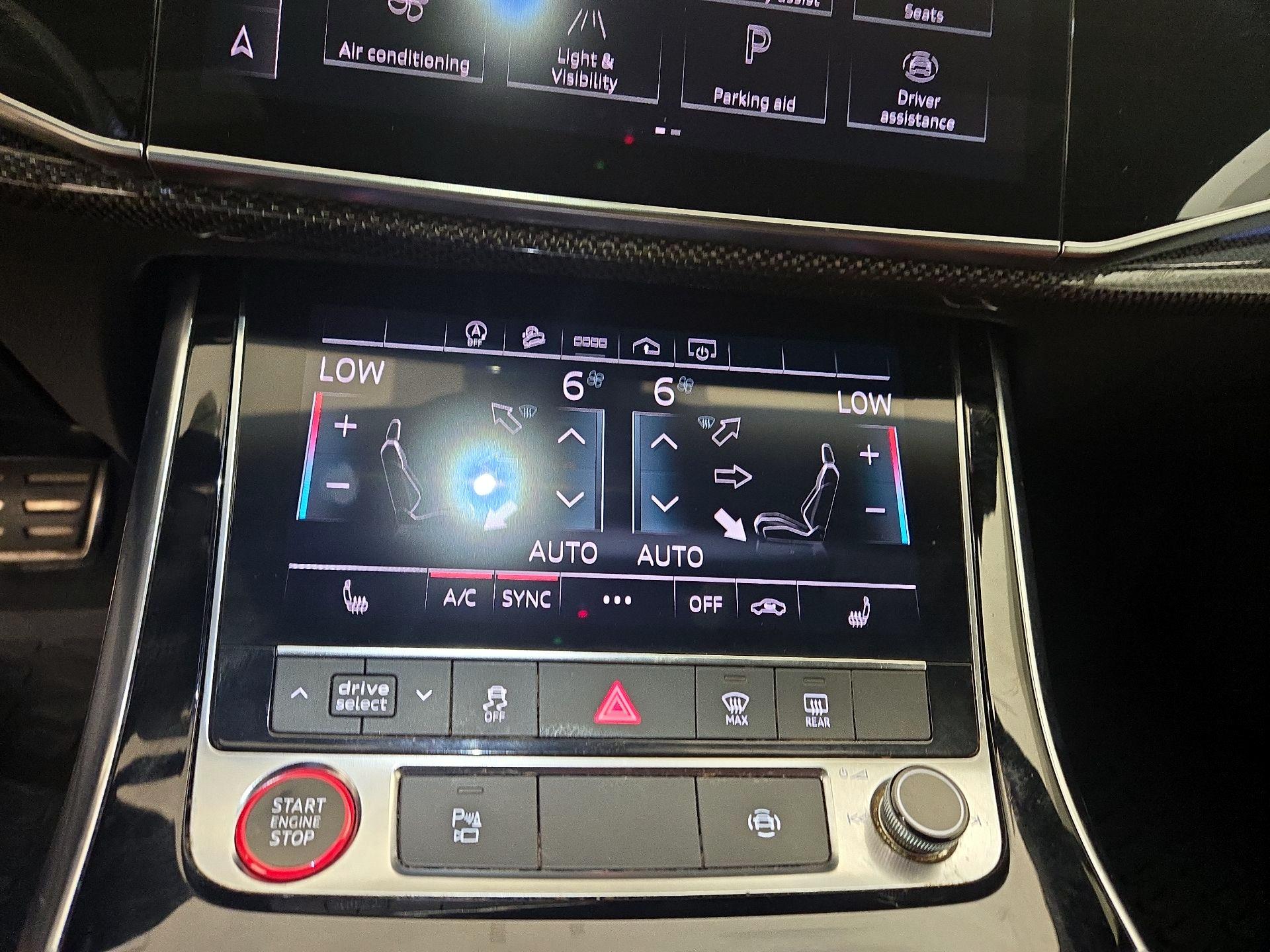 Thumbnail: 2021 Audi SQ7 - 15
