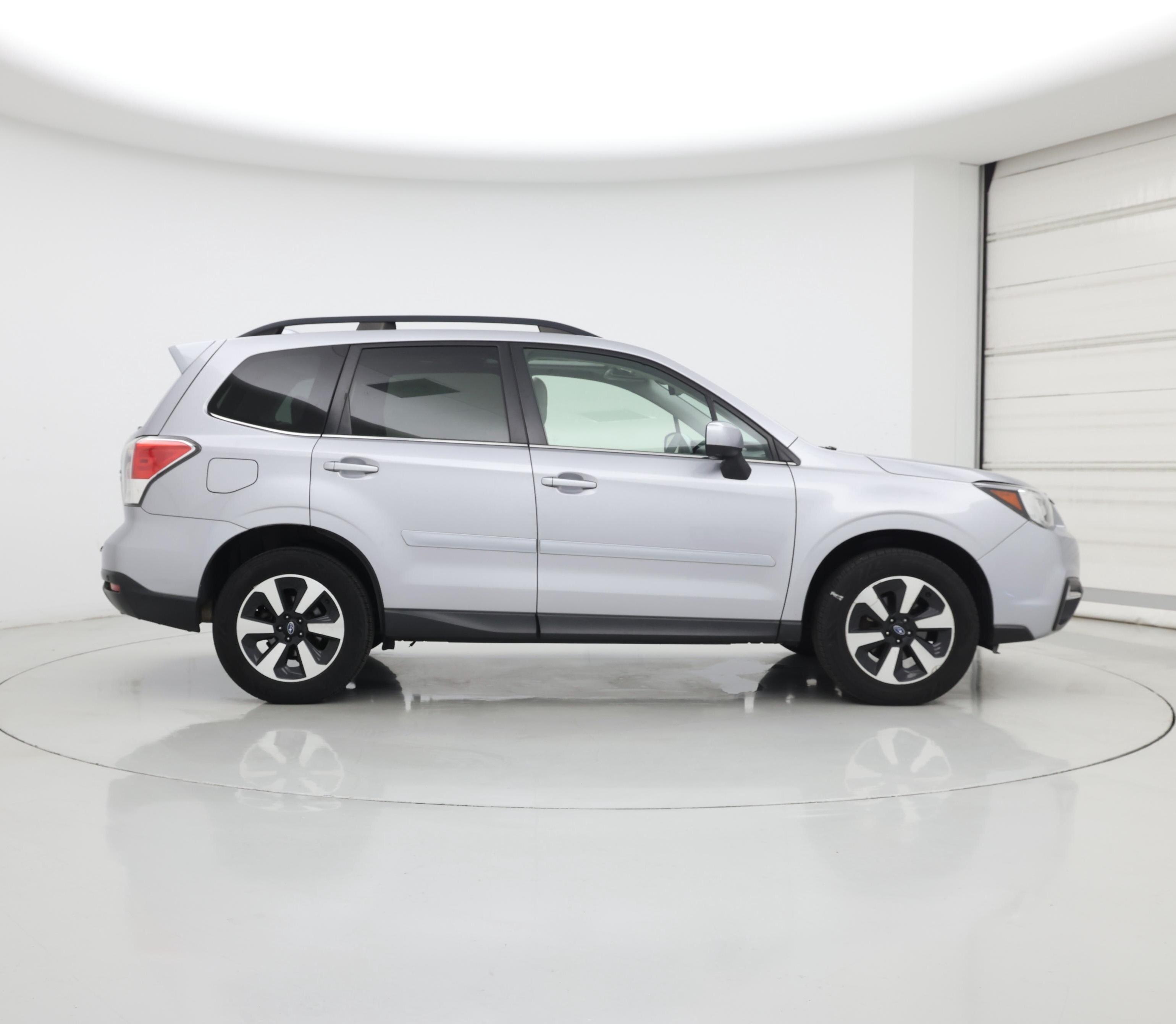 Thumbnail: 2017 Subaru Forester - 7