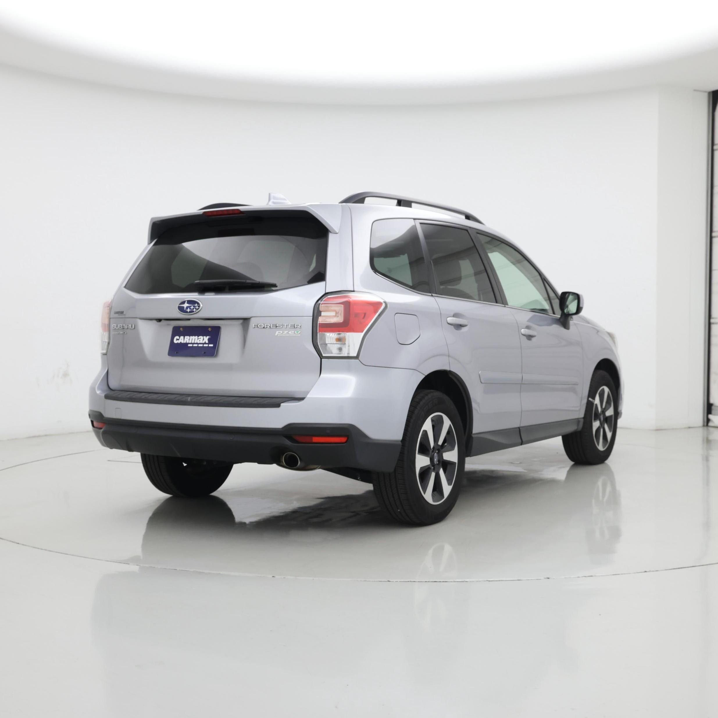 Thumbnail: 2017 Subaru Forester - 8