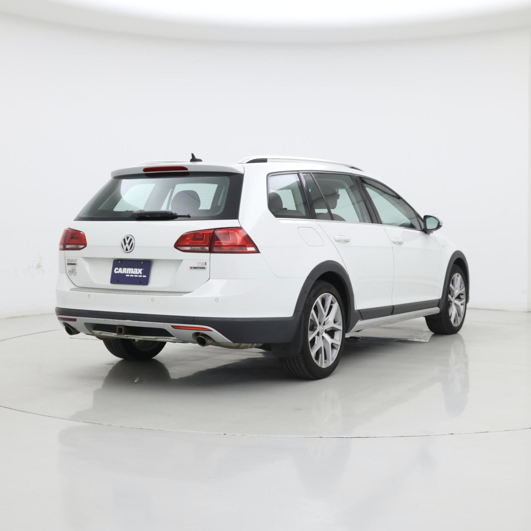 Thumbnail: 2017 Volkswagen Golf - 8