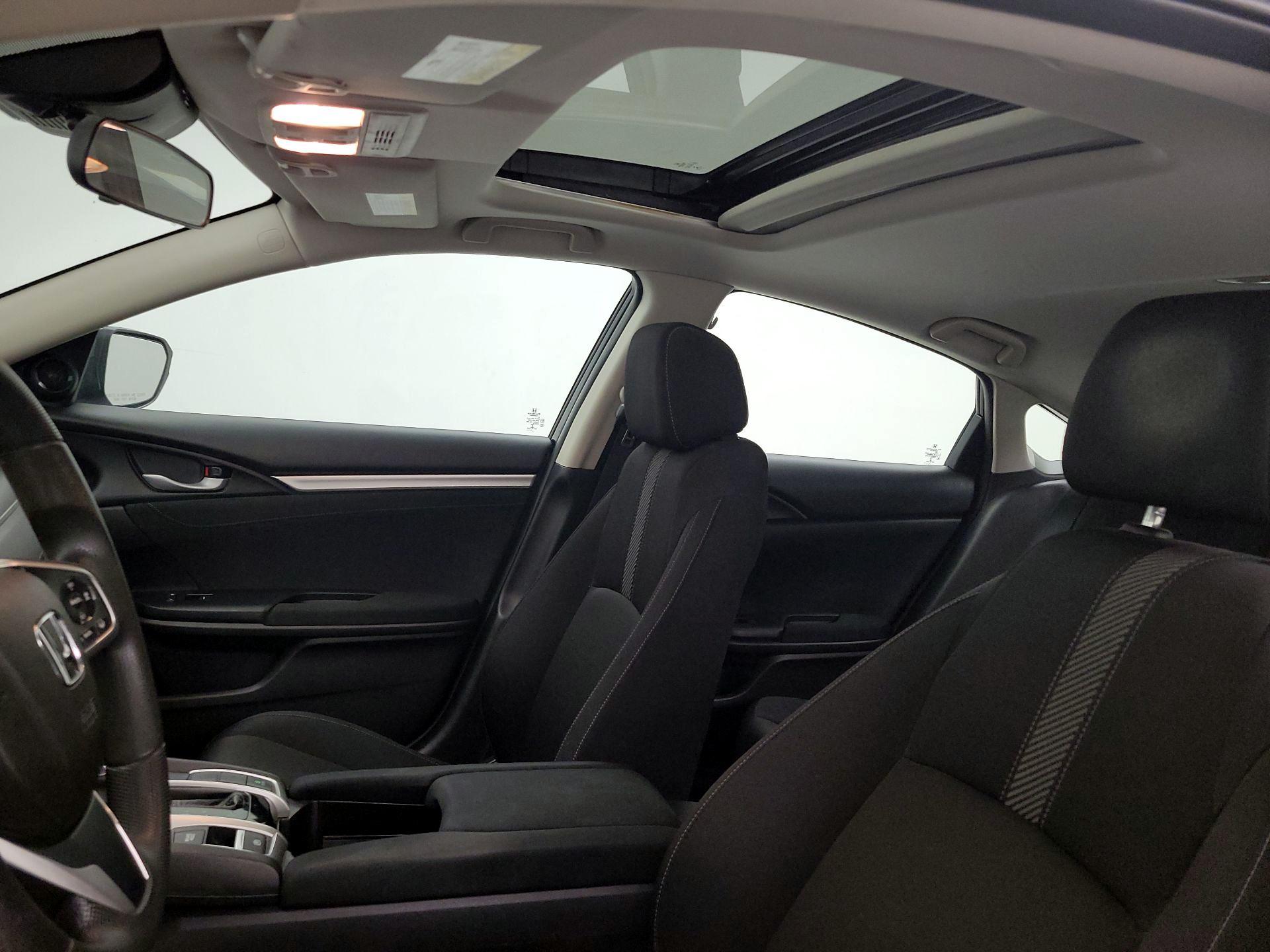 Thumbnail: 2016 Honda Civic - 18