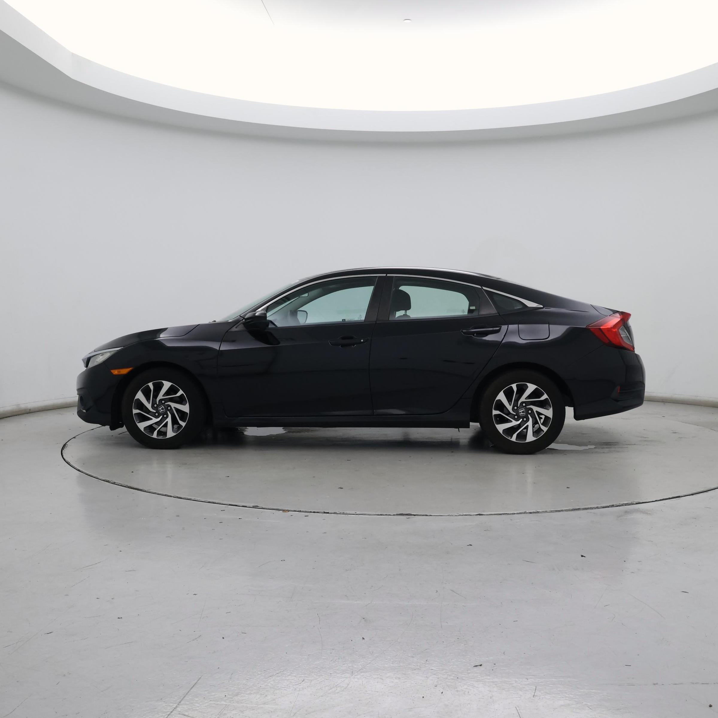 Thumbnail: 2016 Honda Civic - 3