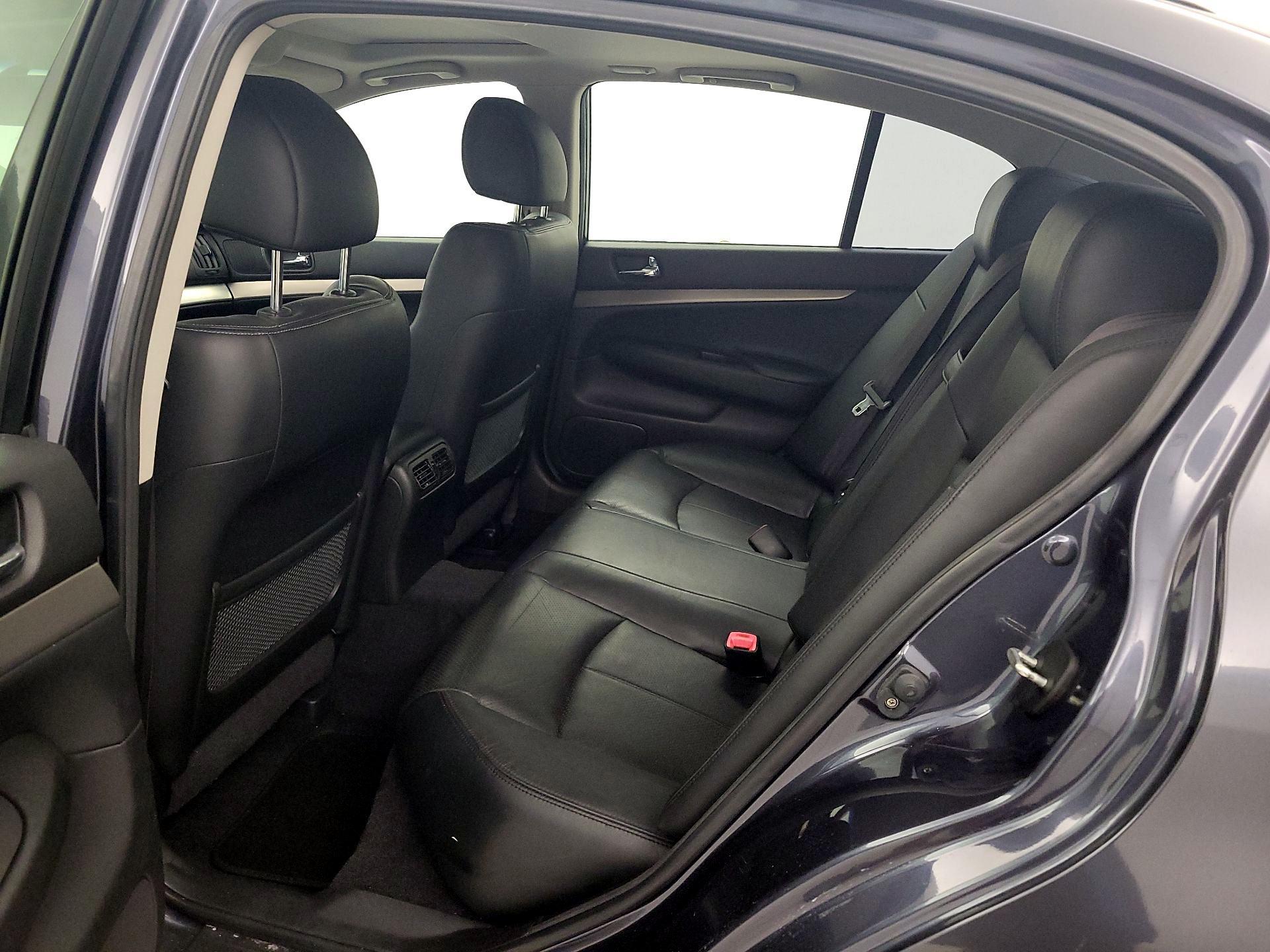 Thumbnail: 2013 INFINITI G37 - 19