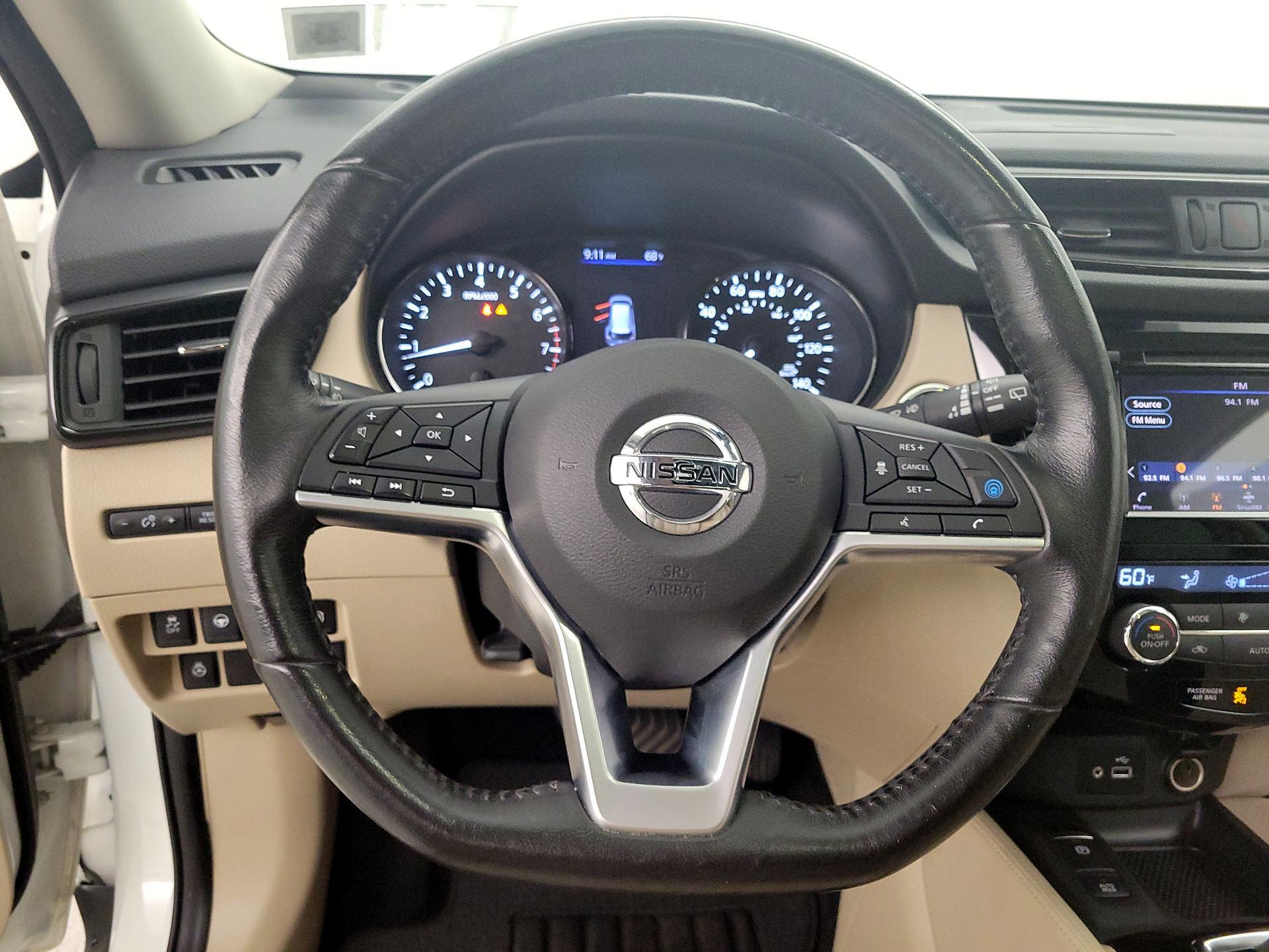 Thumbnail: 2018 Nissan Rogue - 10