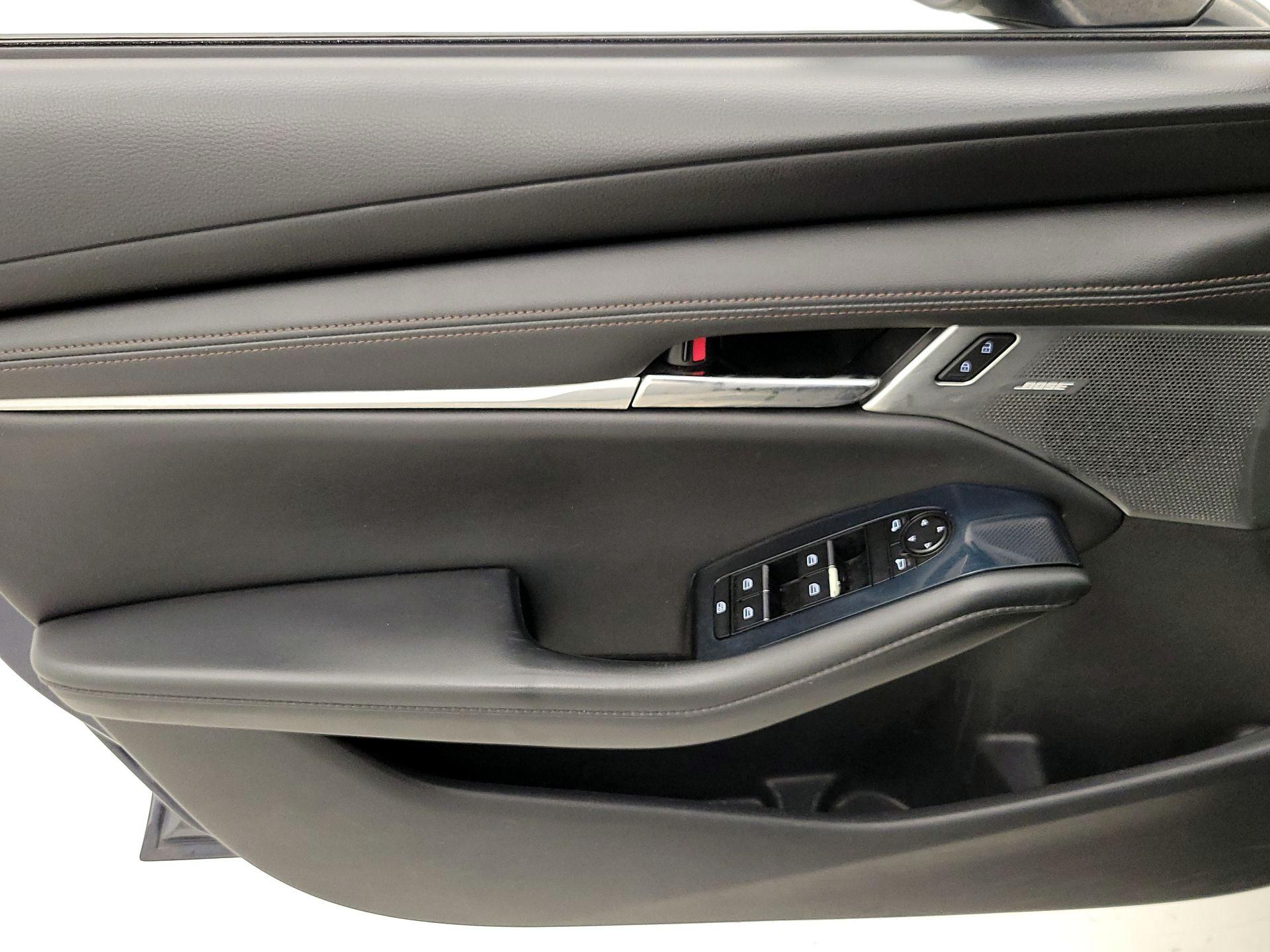 Thumbnail: 2020 Mazda Mazda3 - 12